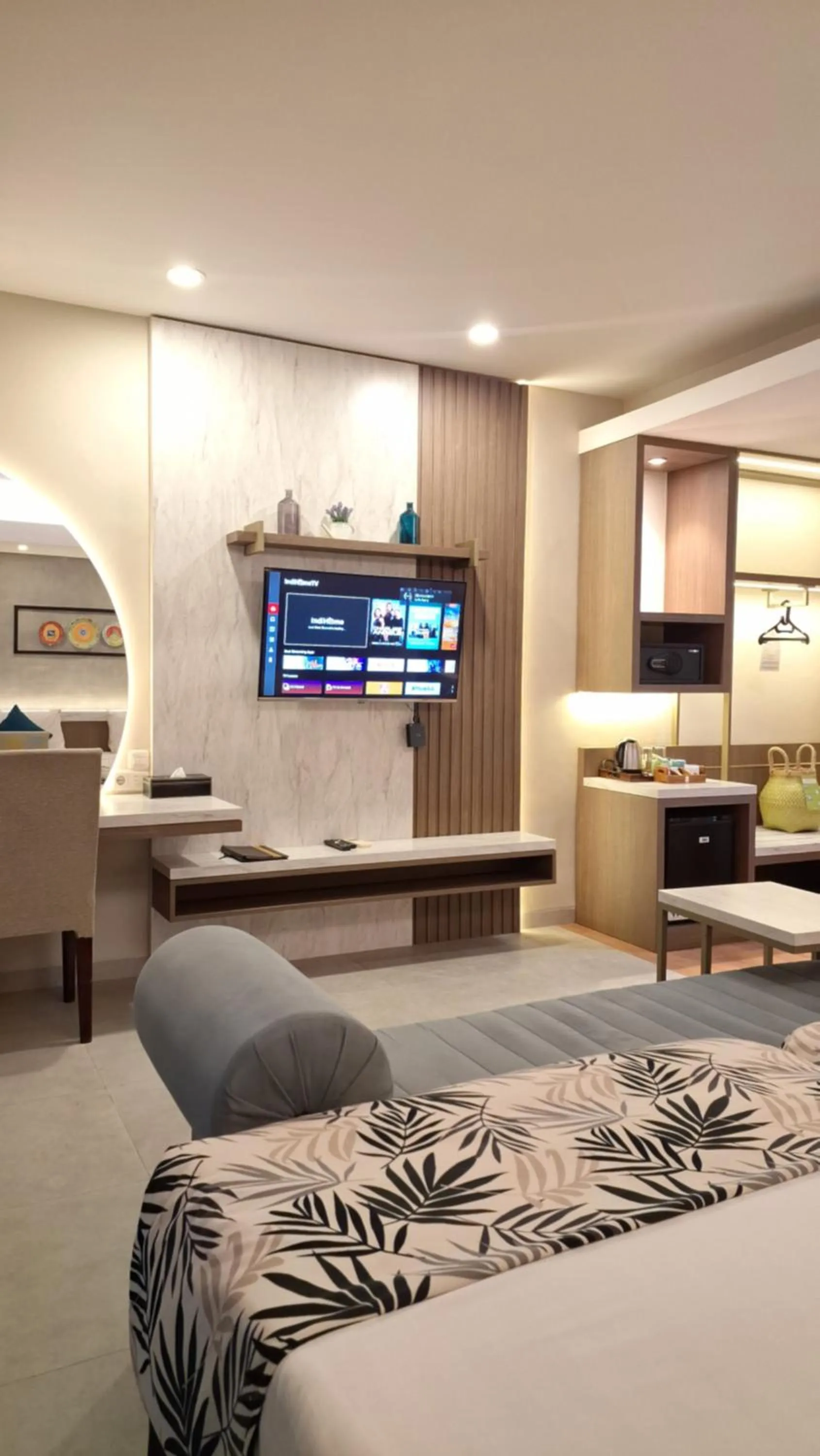 Bedroom, Bed in Hotel Sriti Magelang