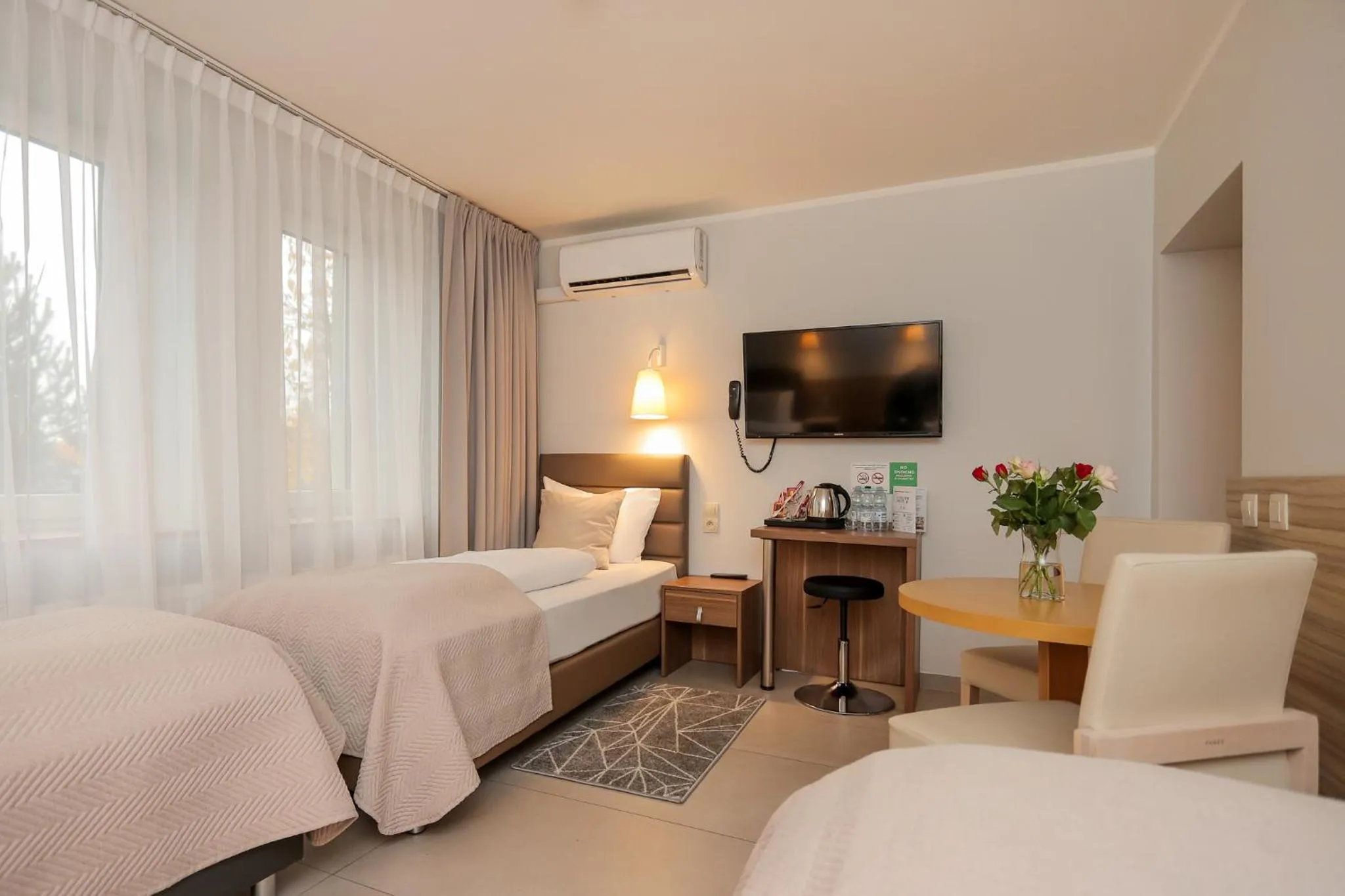Photo of the whole room, Bed in Poznań West Hotel - Airport
