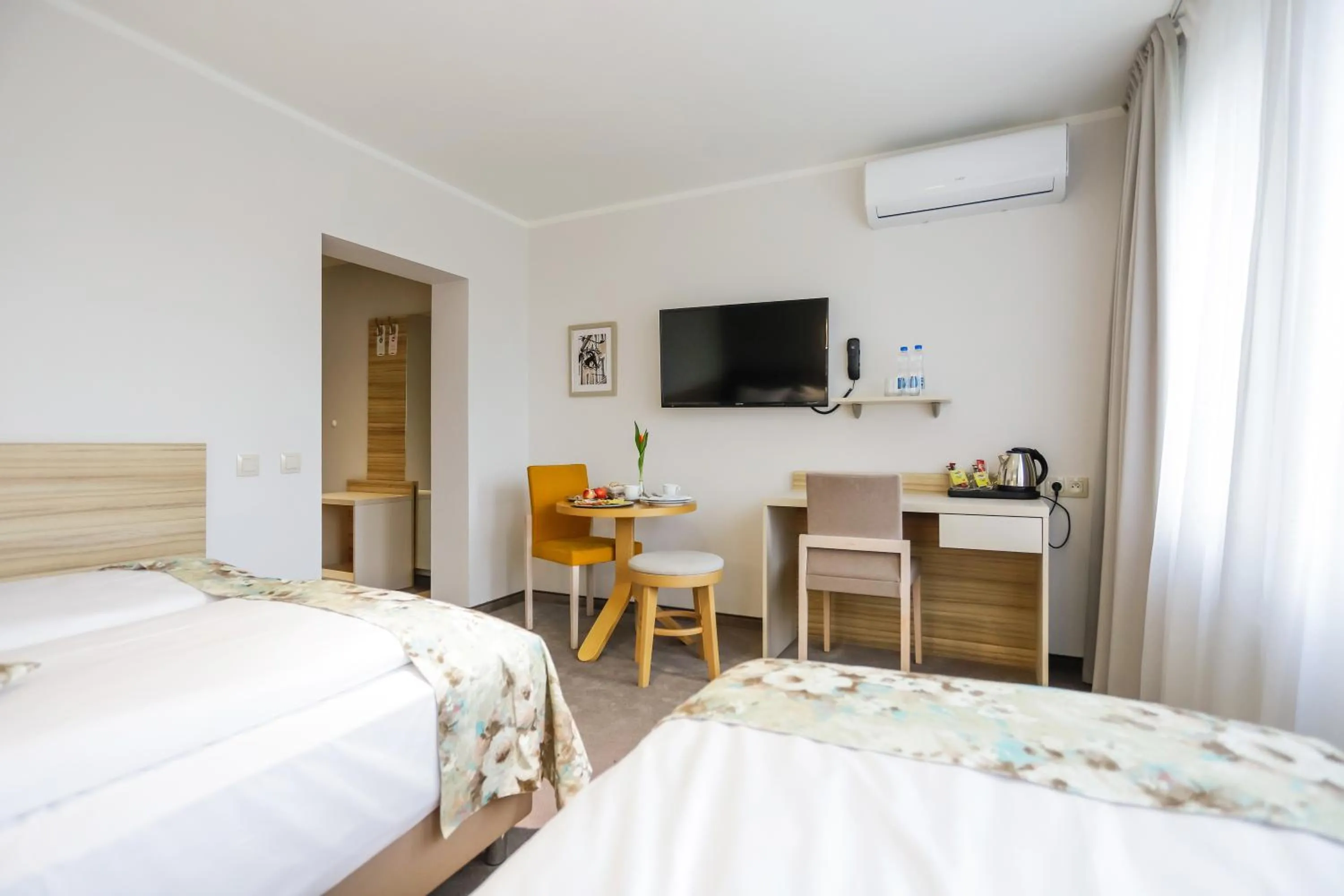 Area and facilities, Bed in Poznań West Hotel - Airport