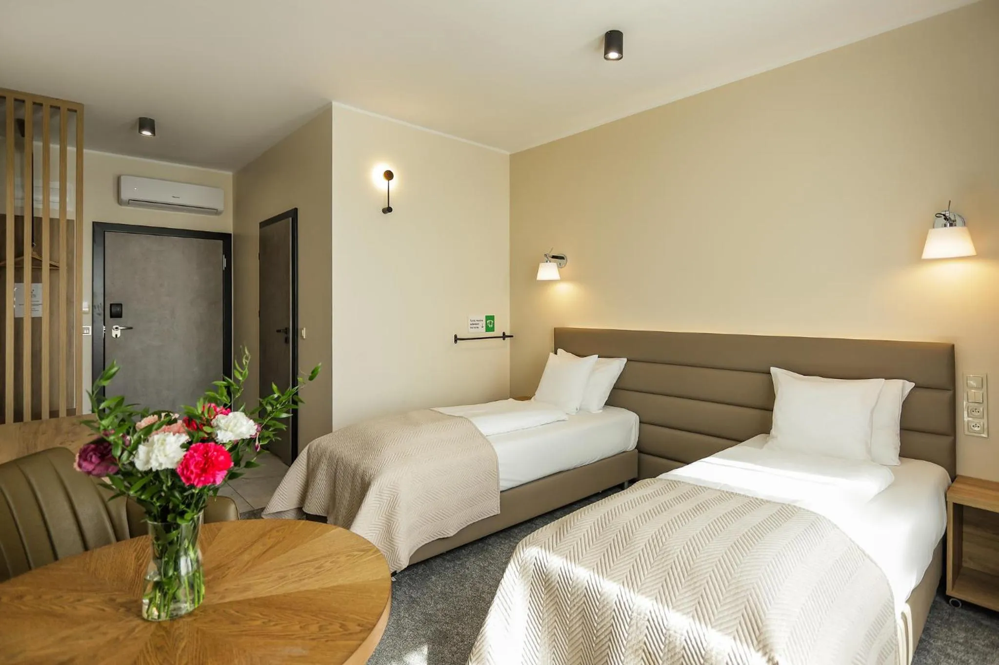 Photo of the whole room, Bed in Poznań West Hotel - Airport