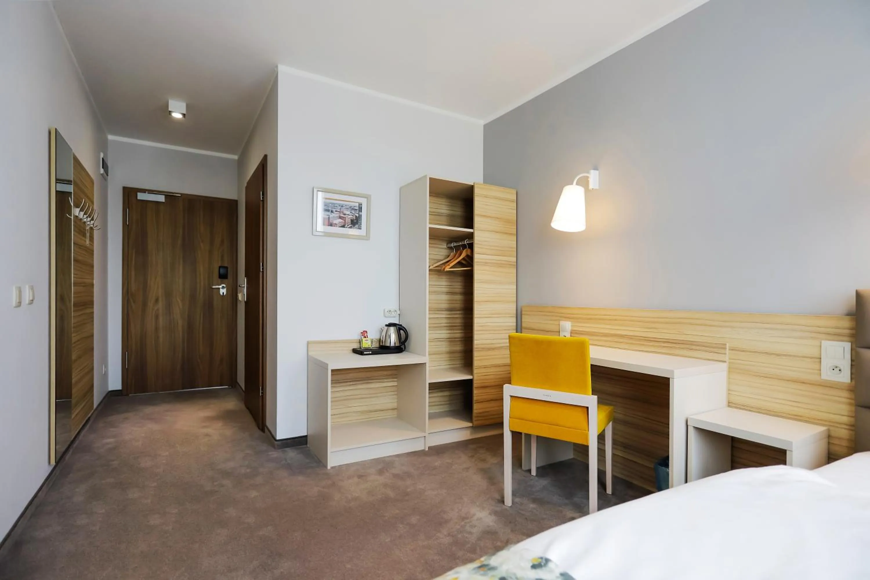 Bed in Poznań West Hotel - Airport