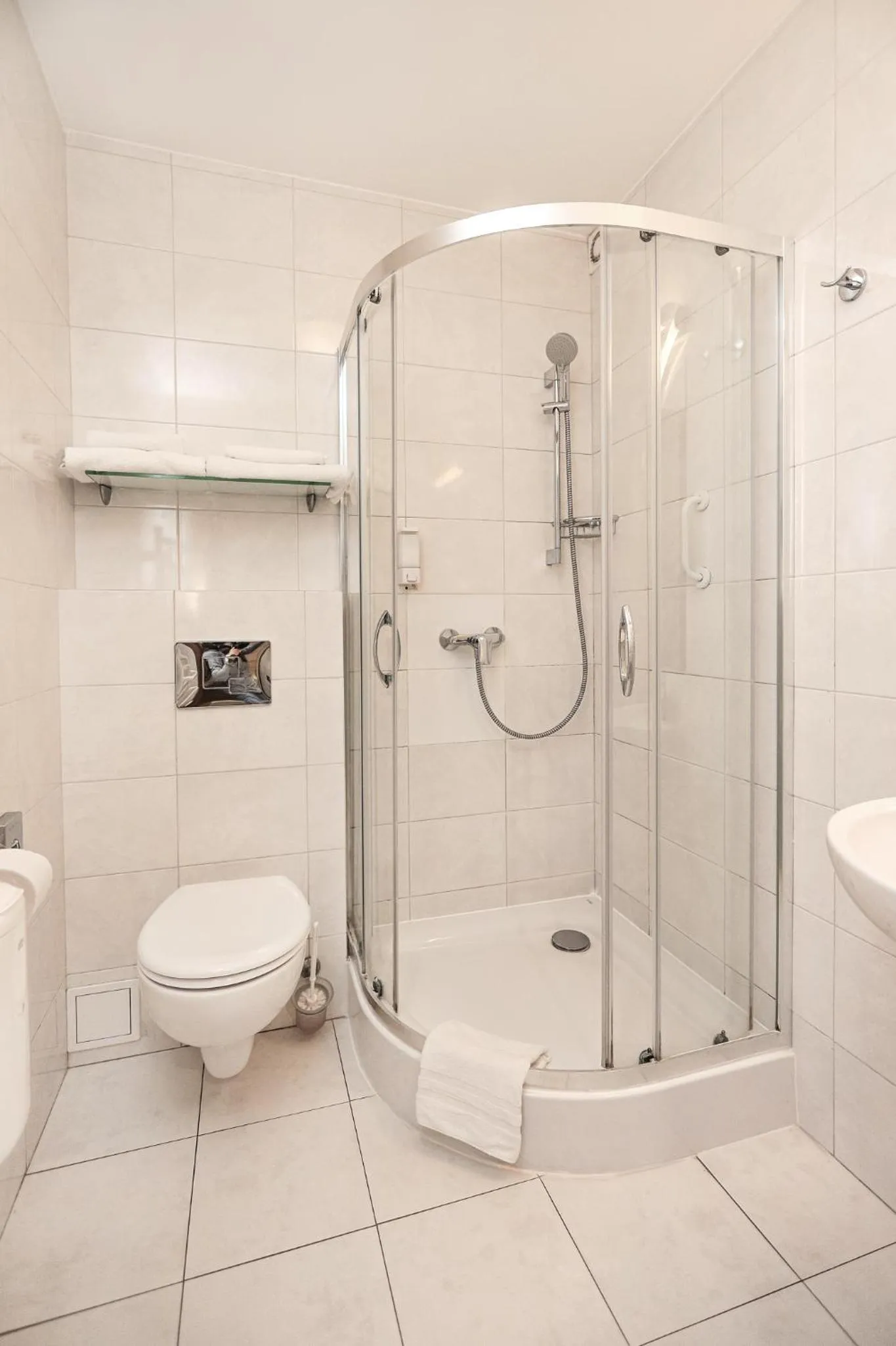 Bathroom in Poznań West Hotel - Airport