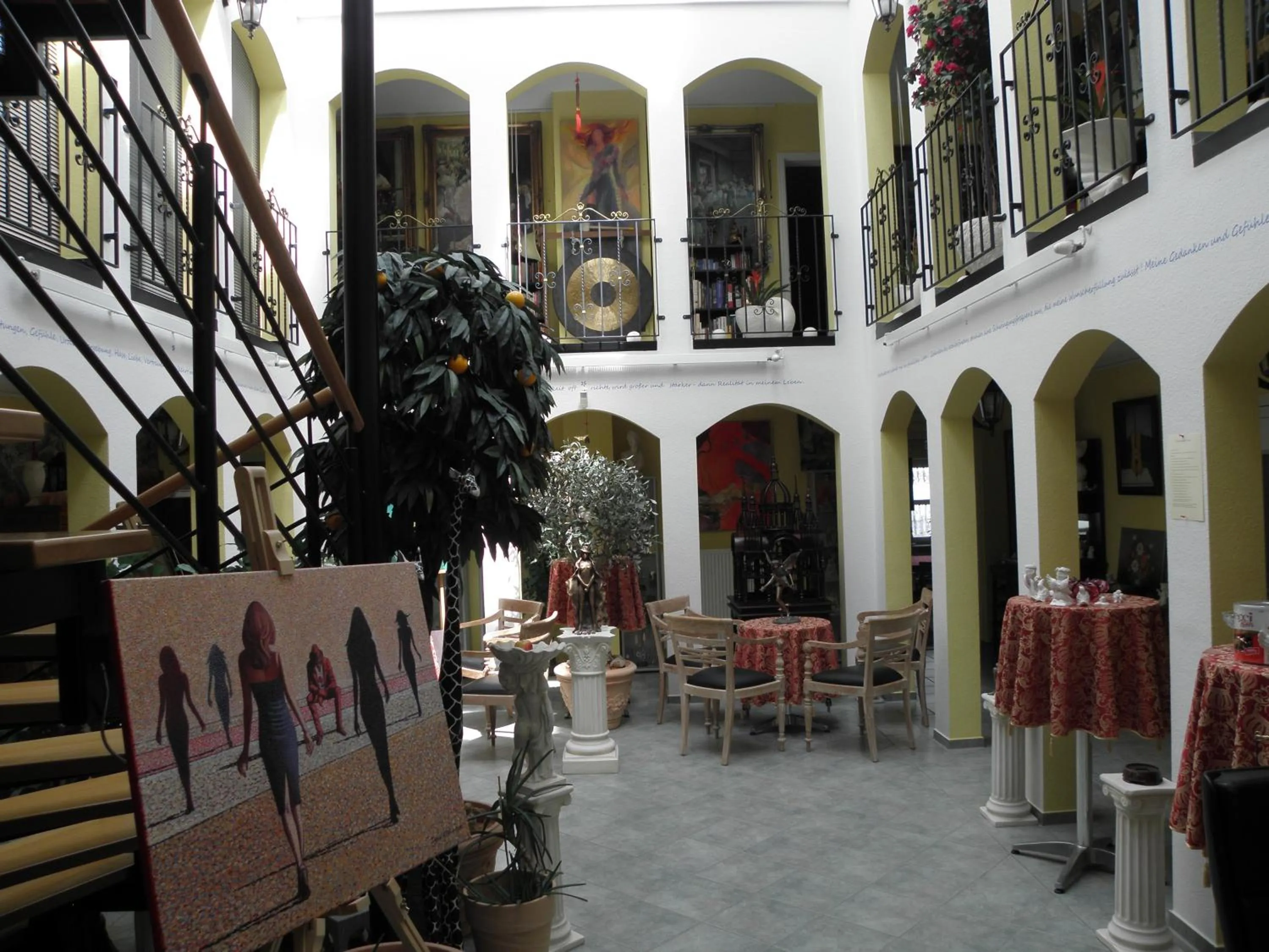 Patio in Felixanum Hotel & Galerie