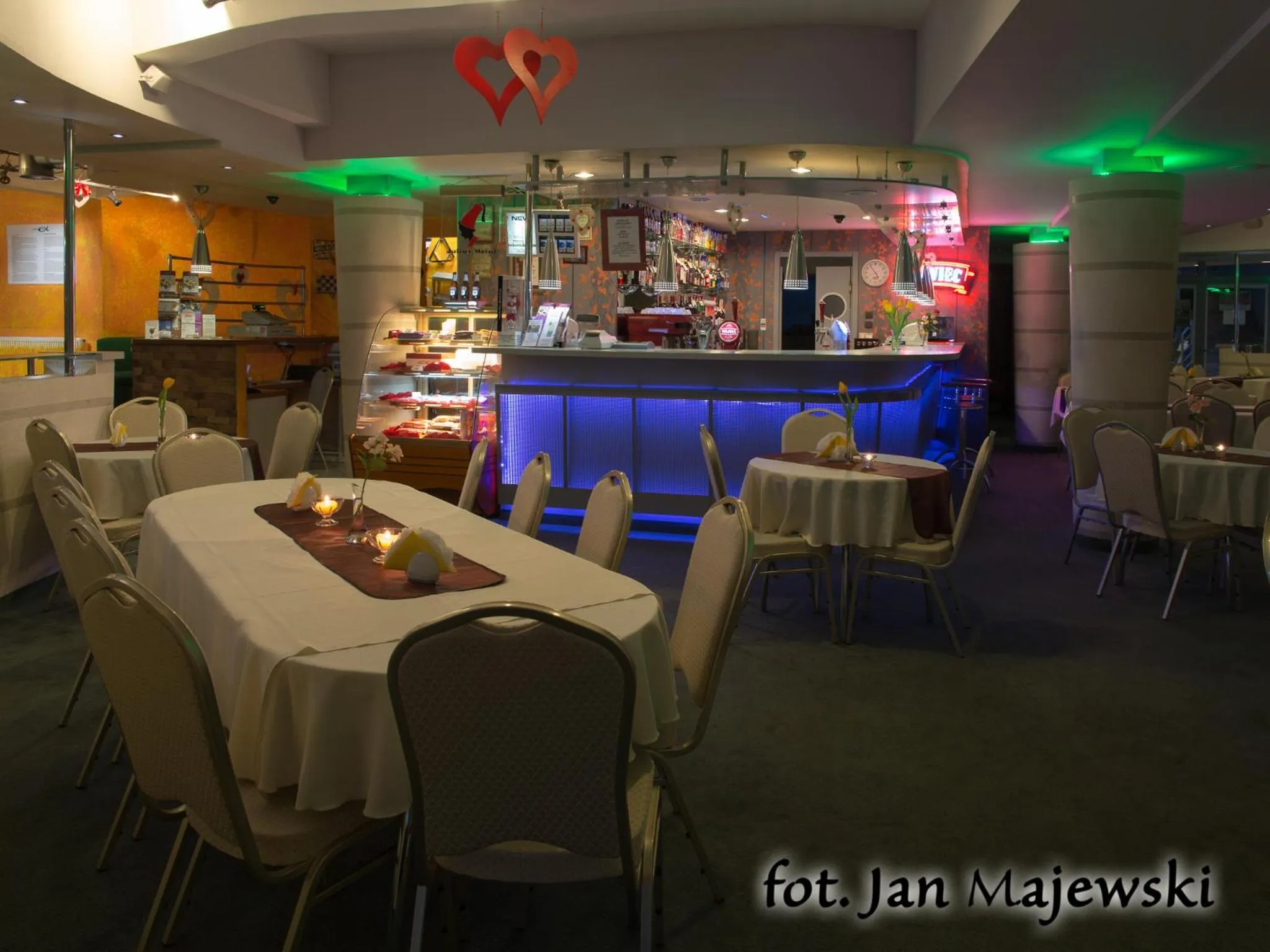 Restaurant/places to eat in Majewski Hotel & SPA