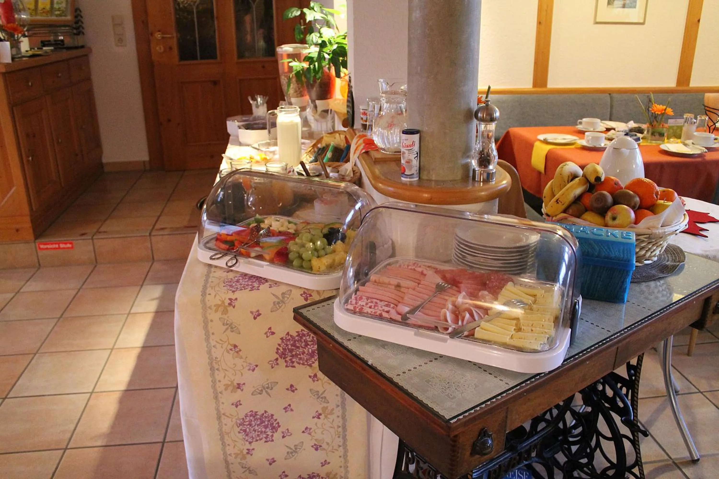 Restaurant/places to eat in Hotel Kraftquelle Schlossblick