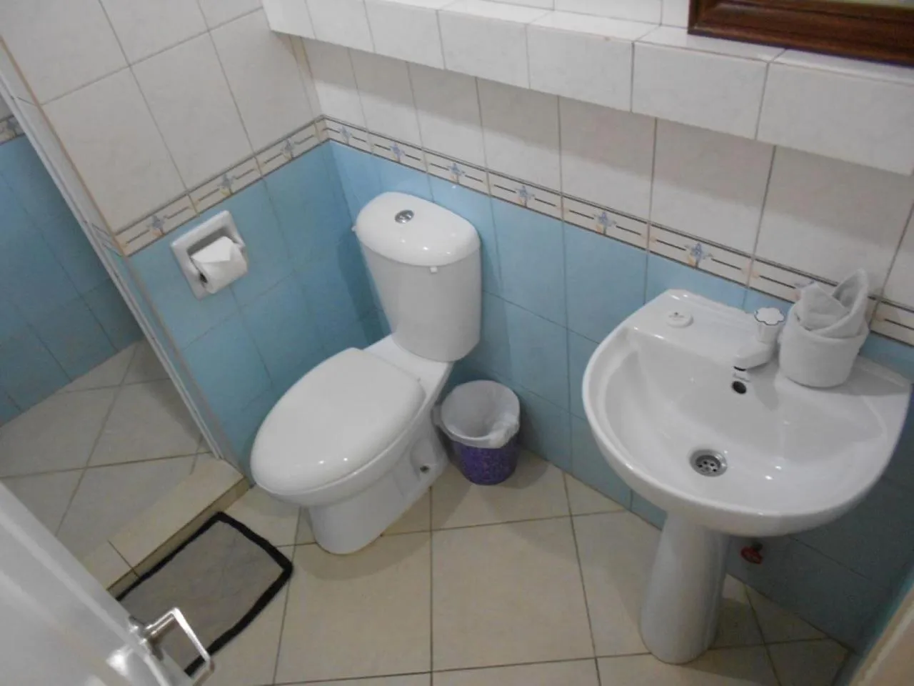 Toilet in Panglao Regents Park Resort