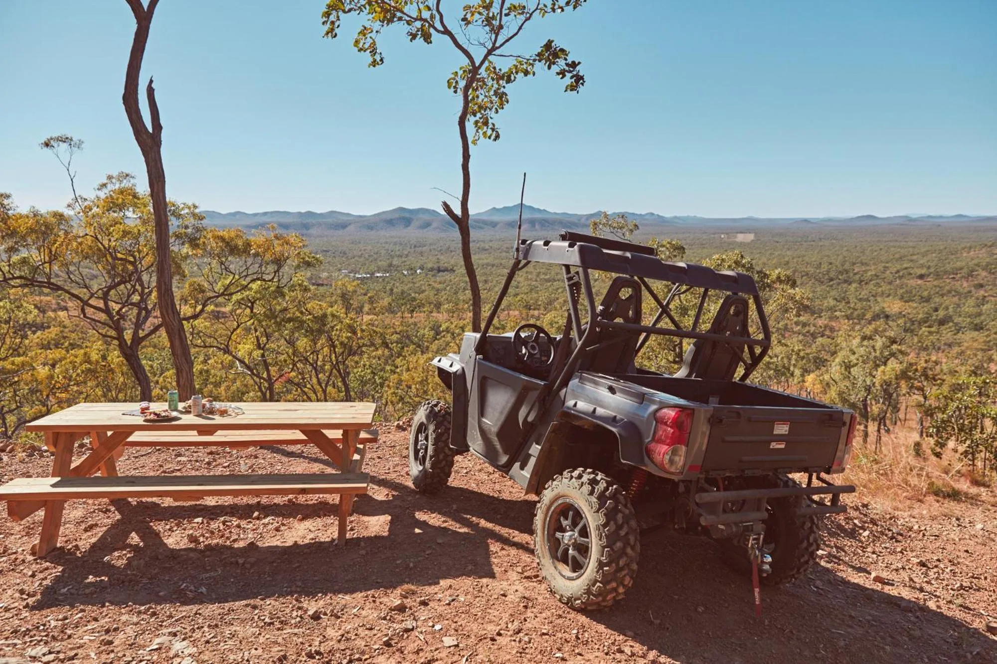 Hiking in Mt Mulligan Lodge