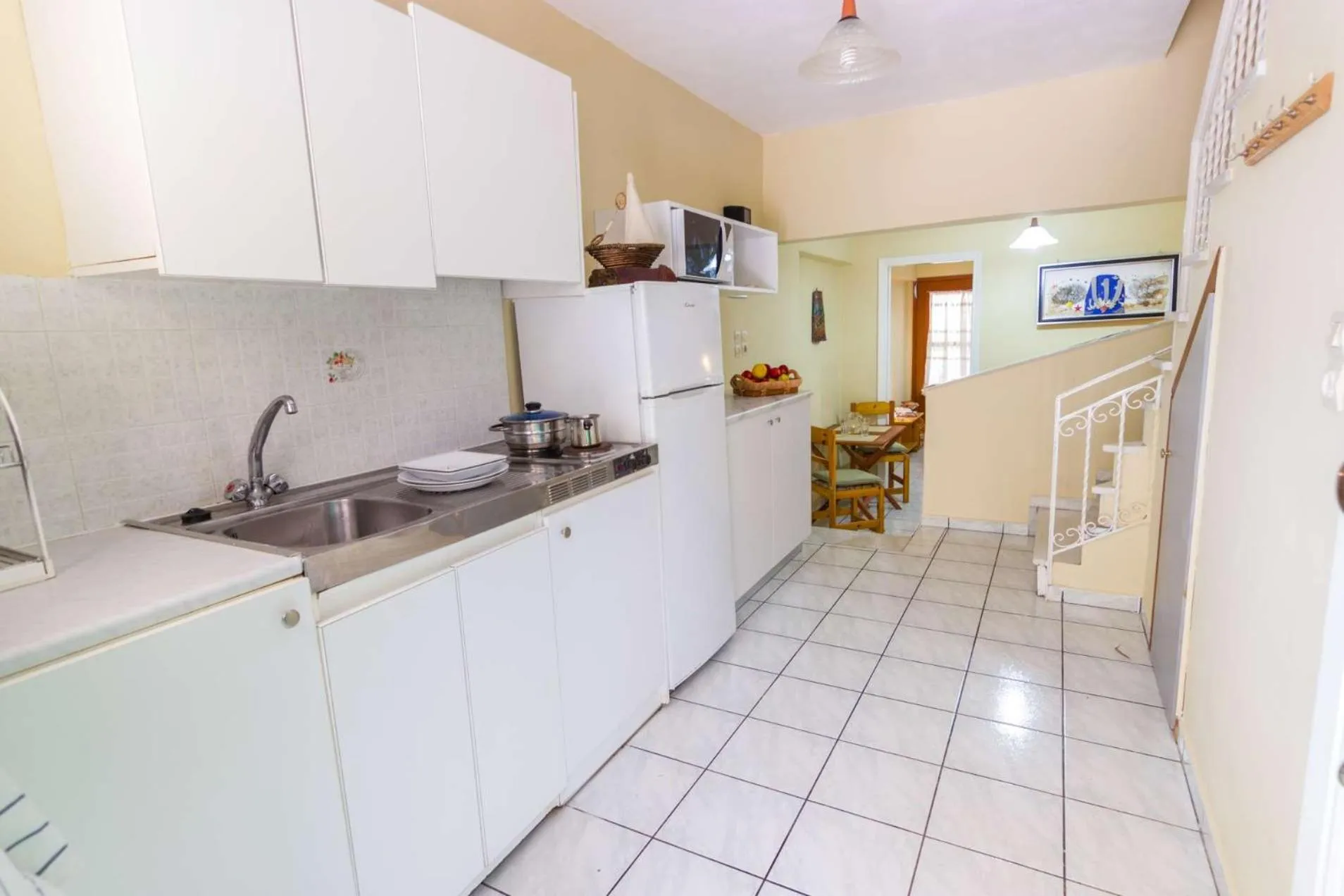 Stathopoulos Apartments