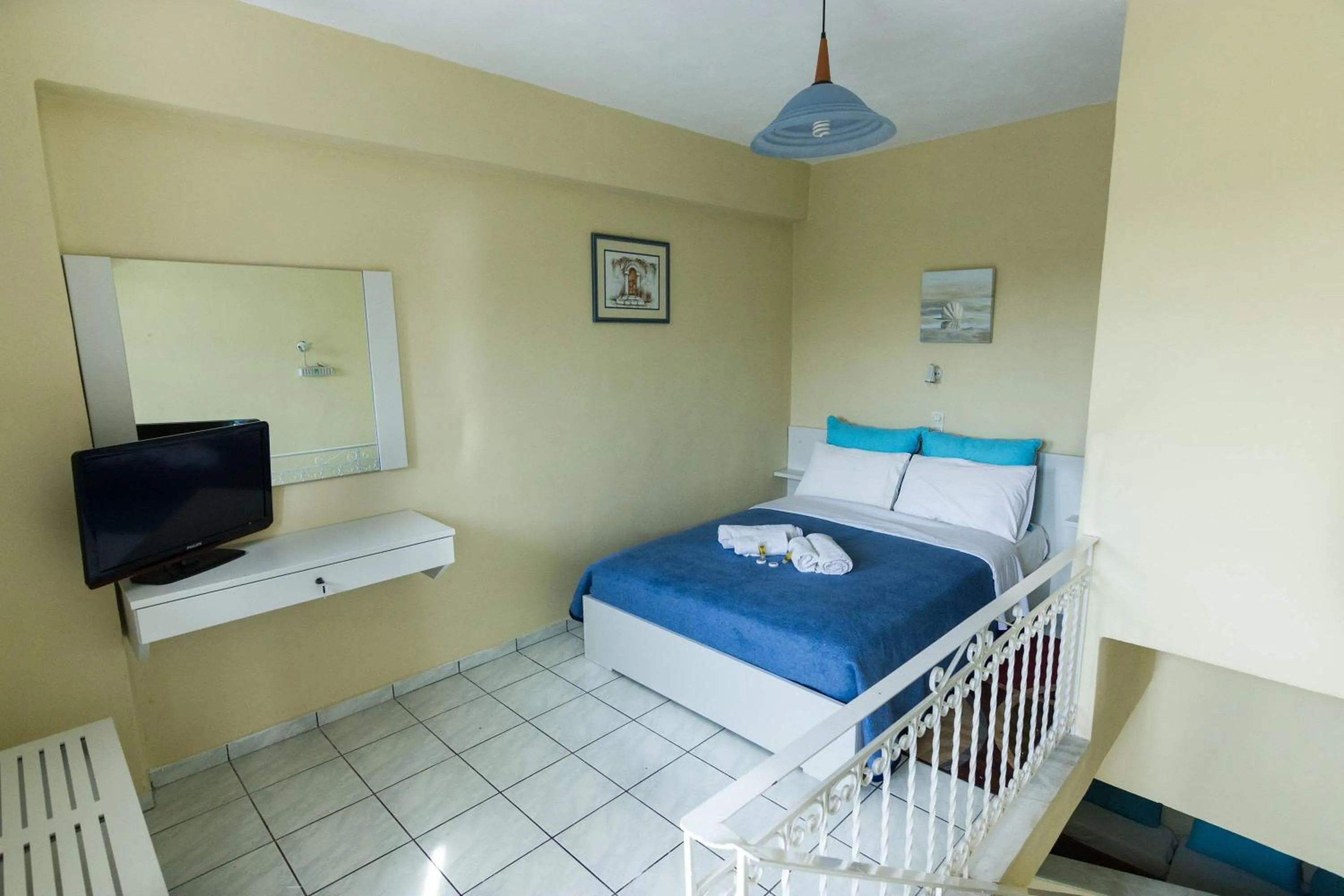 Bed in Stathopoulos Apartments