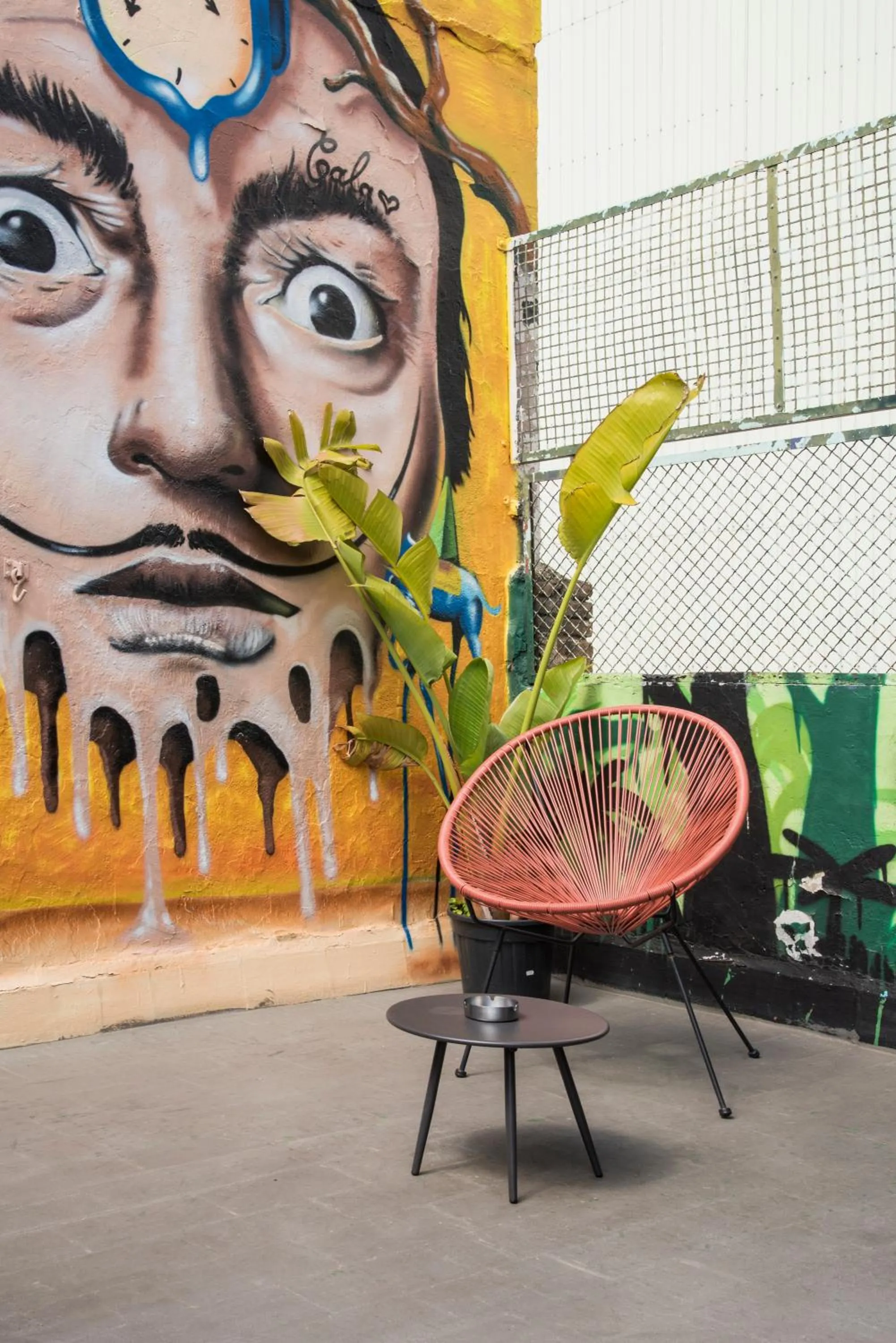 Balcony/Terrace in No Limit Hostel Graffiti