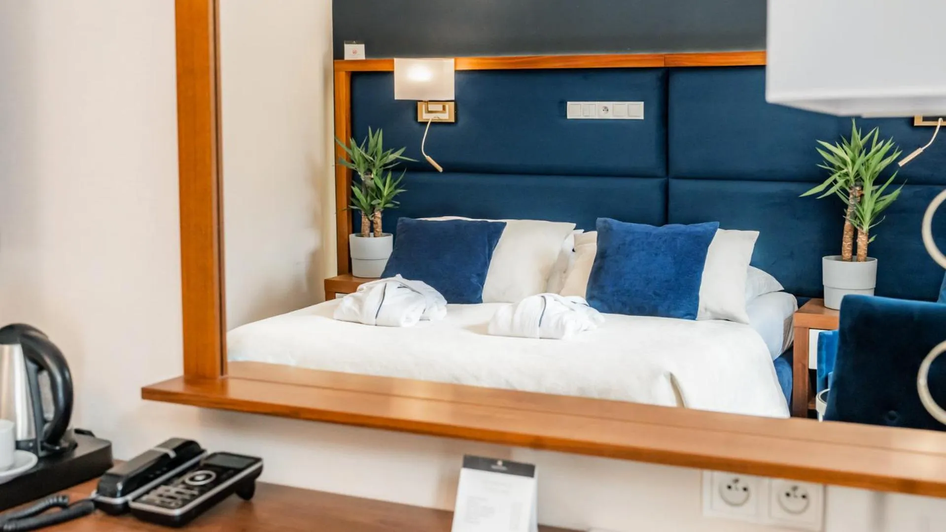 Photo of the whole room, Bed in Hotel Czarny Potok Resort SPA & Conference