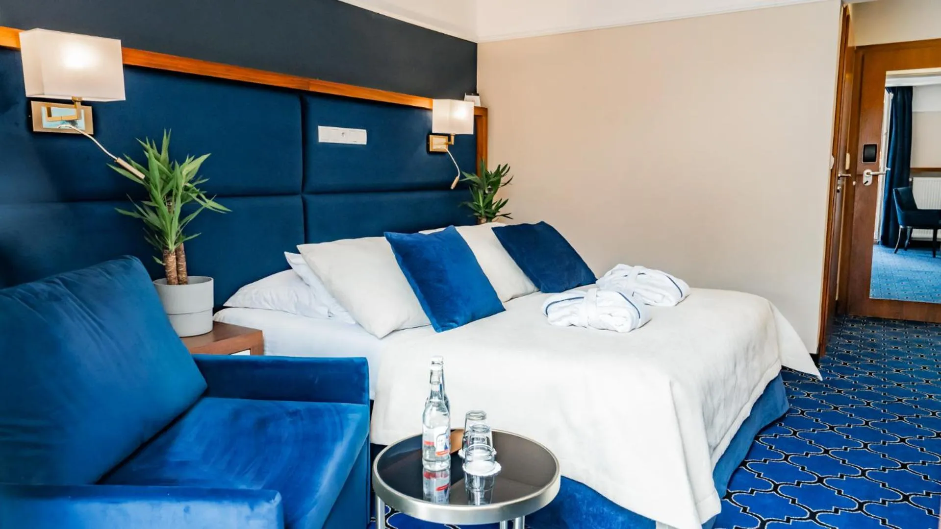 Photo of the whole room, Bed in Hotel Czarny Potok Resort SPA & Conference