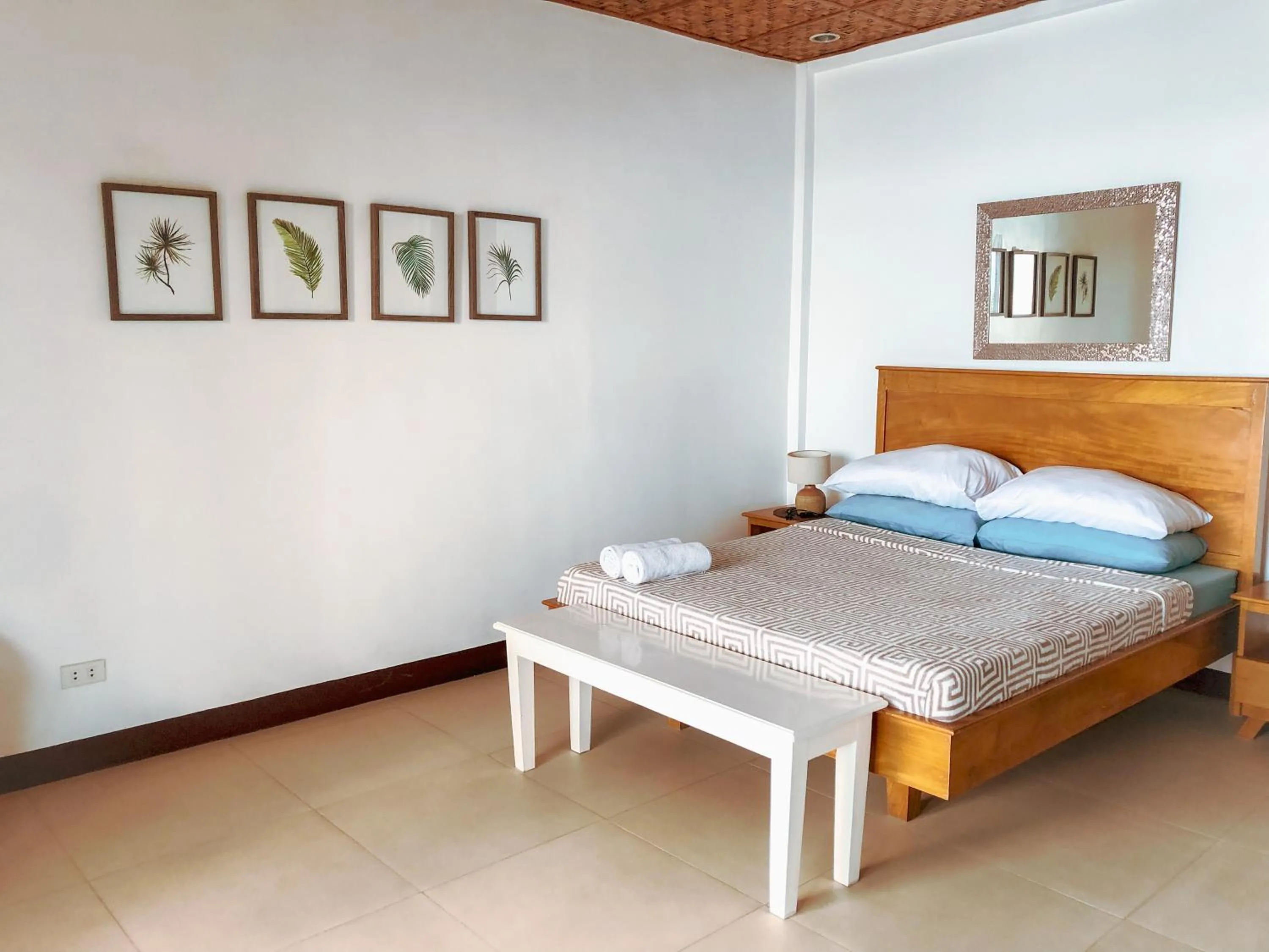 Bedroom, Bed in Wuthering Heights Bed & Breakfast by the Sea