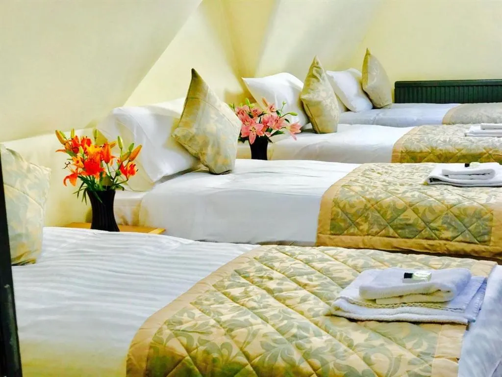 Bedroom, Bed in Grainger House Hotel