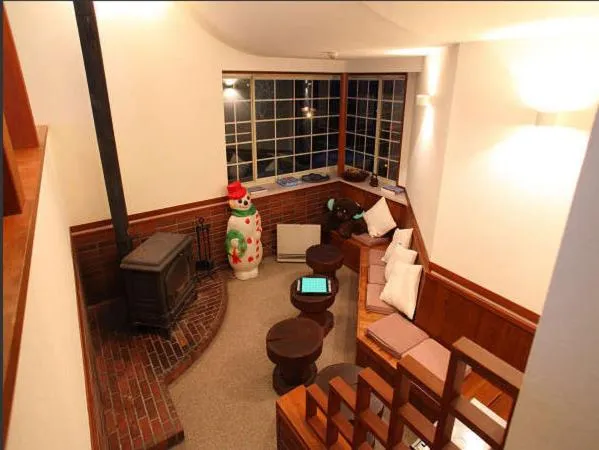 Communal lounge/ TV room in Poetical