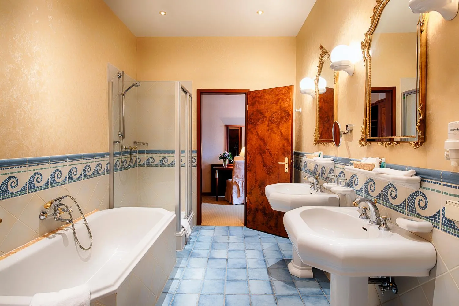 Bathroom in Hotel Villa Heine Wellness & Spa