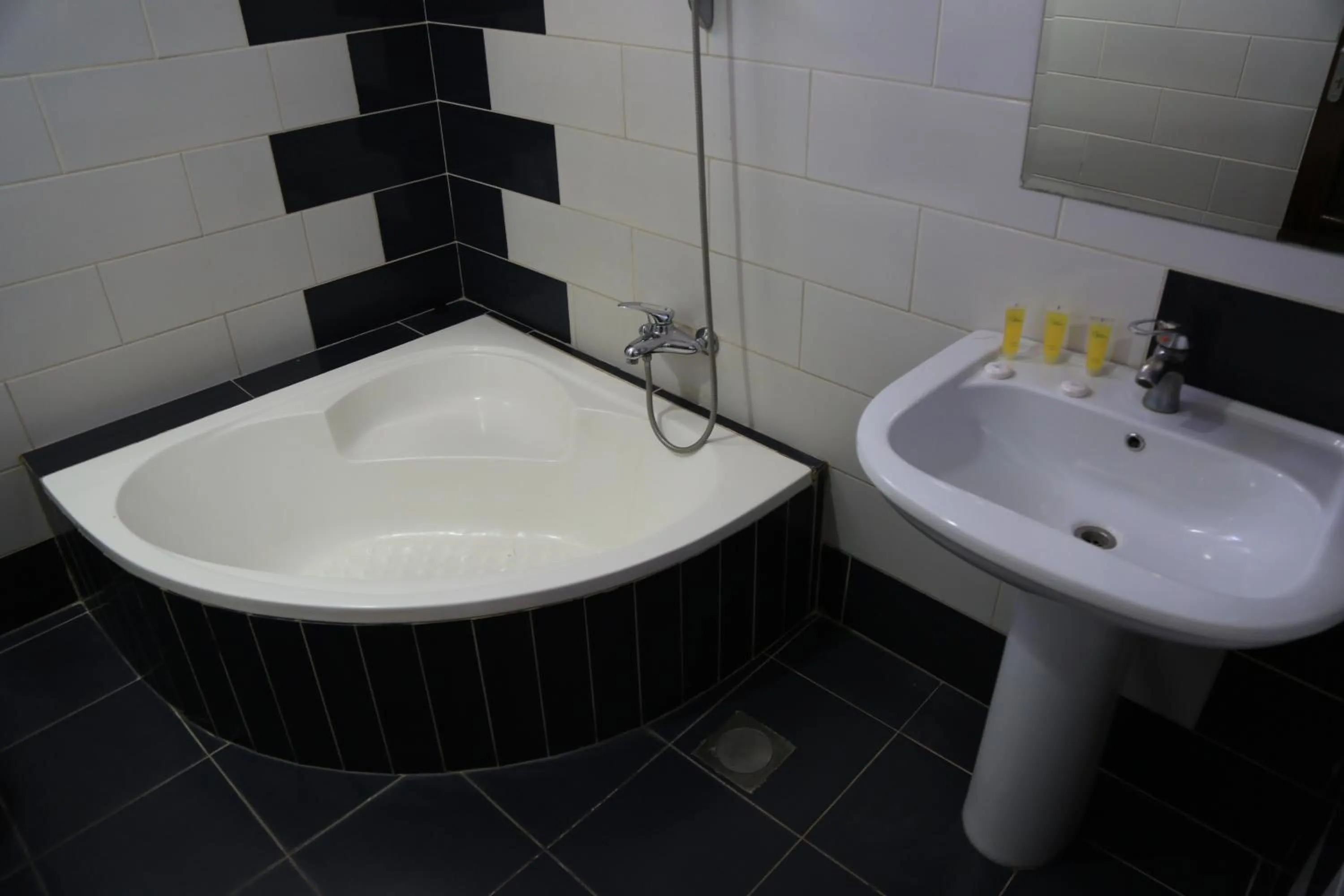 Toilet in Ajnadeen Hotel