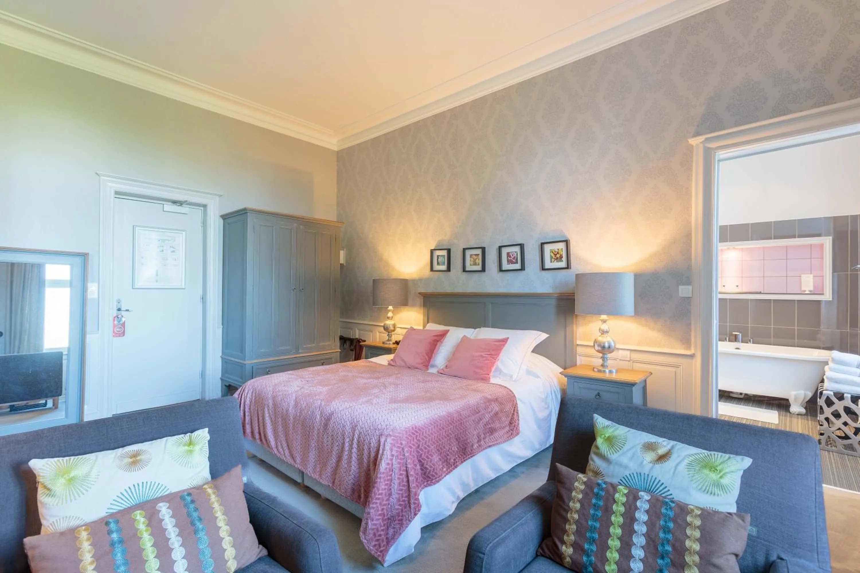 Bed in Hôtel Château de Didonne