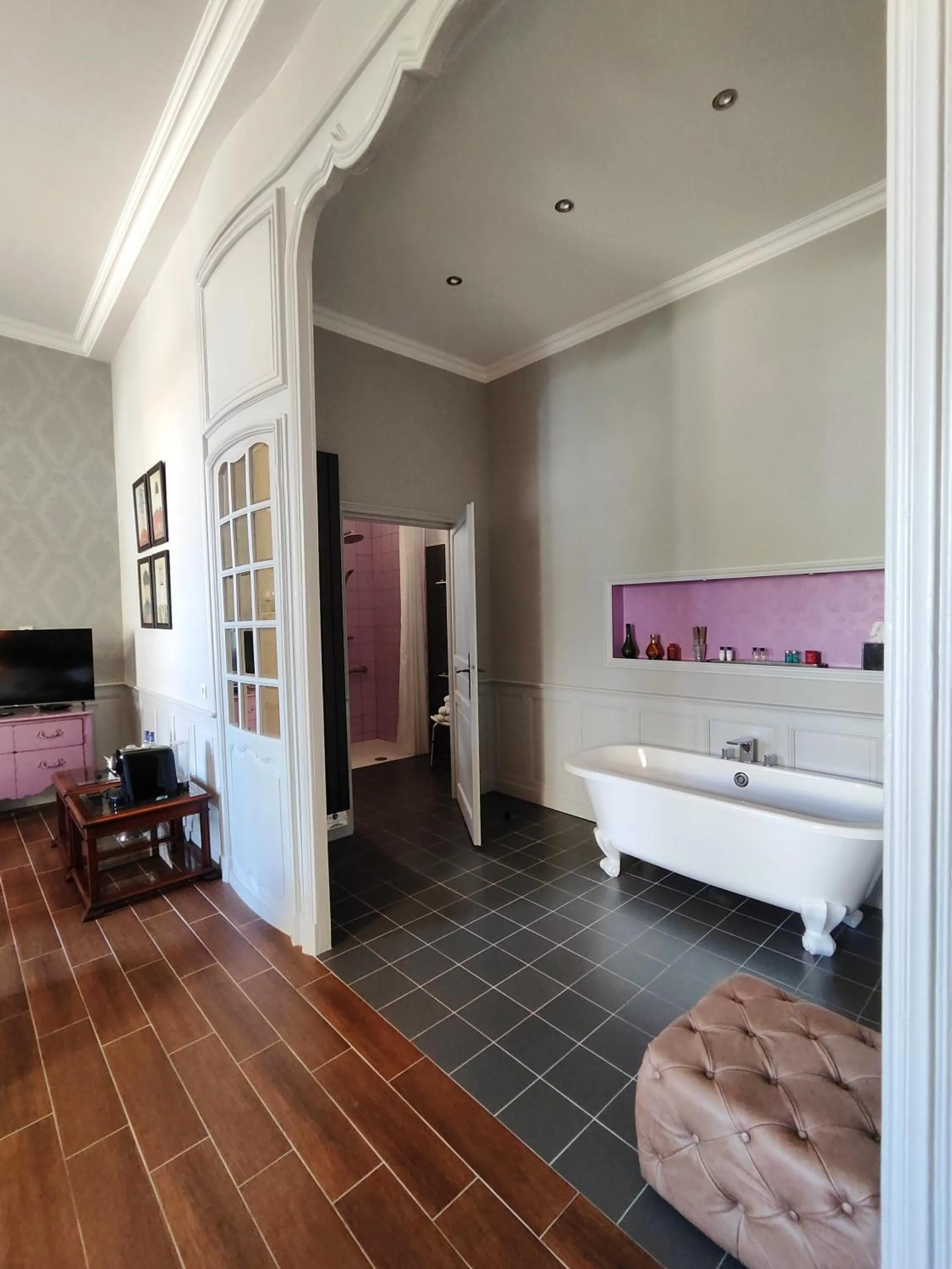 Bathroom in Hôtel Château de Didonne