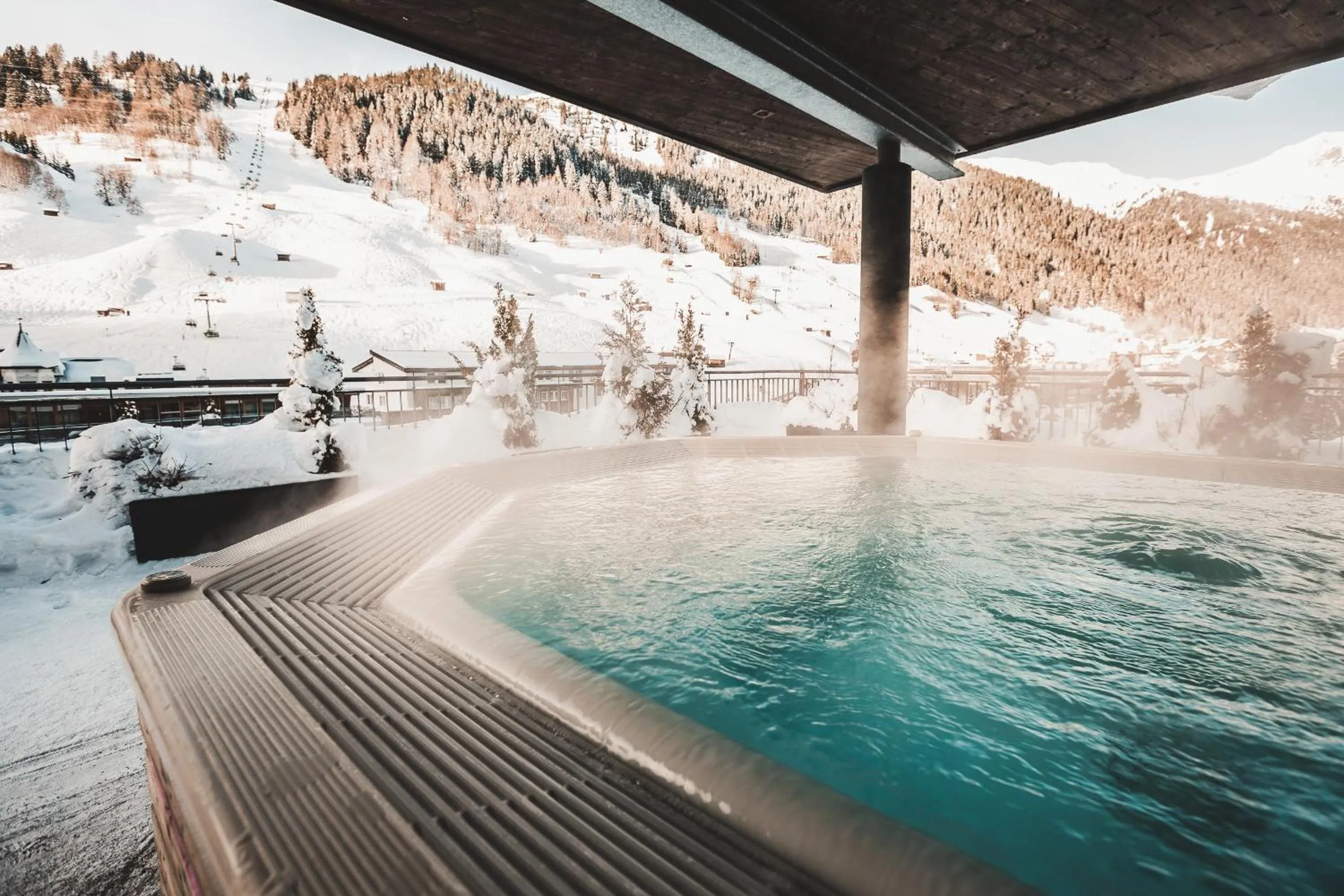 Hot Tub in Anthony's Life&Style Hotel