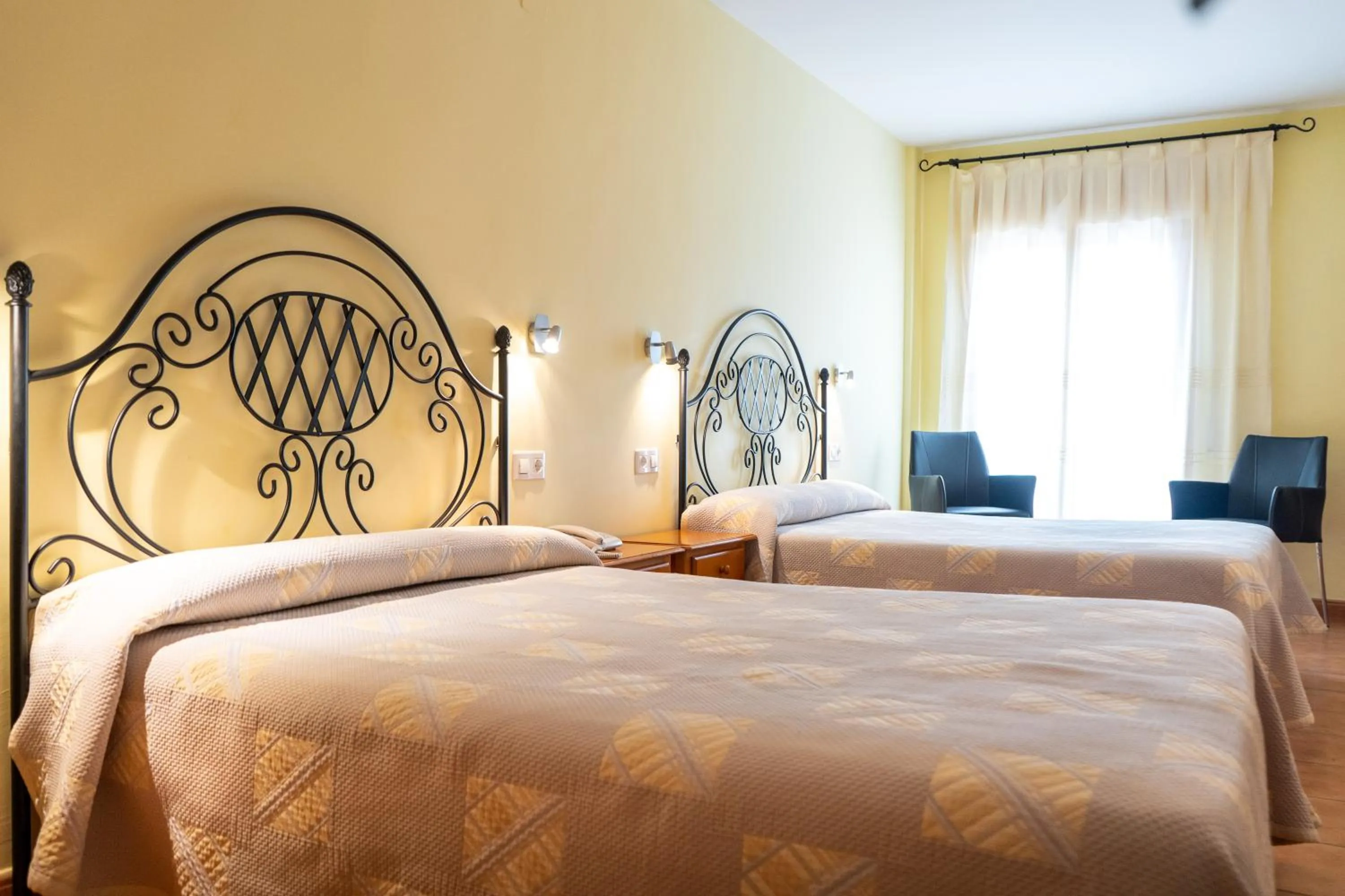 Bed in Hotel Castellote