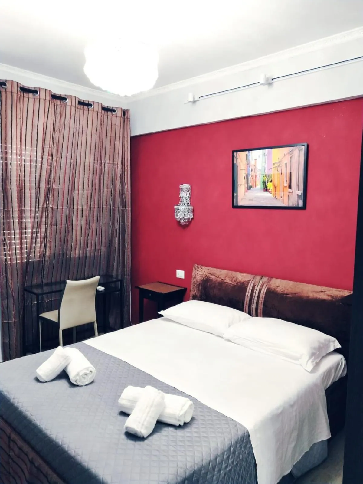 Bed in Seven Miracles Inn