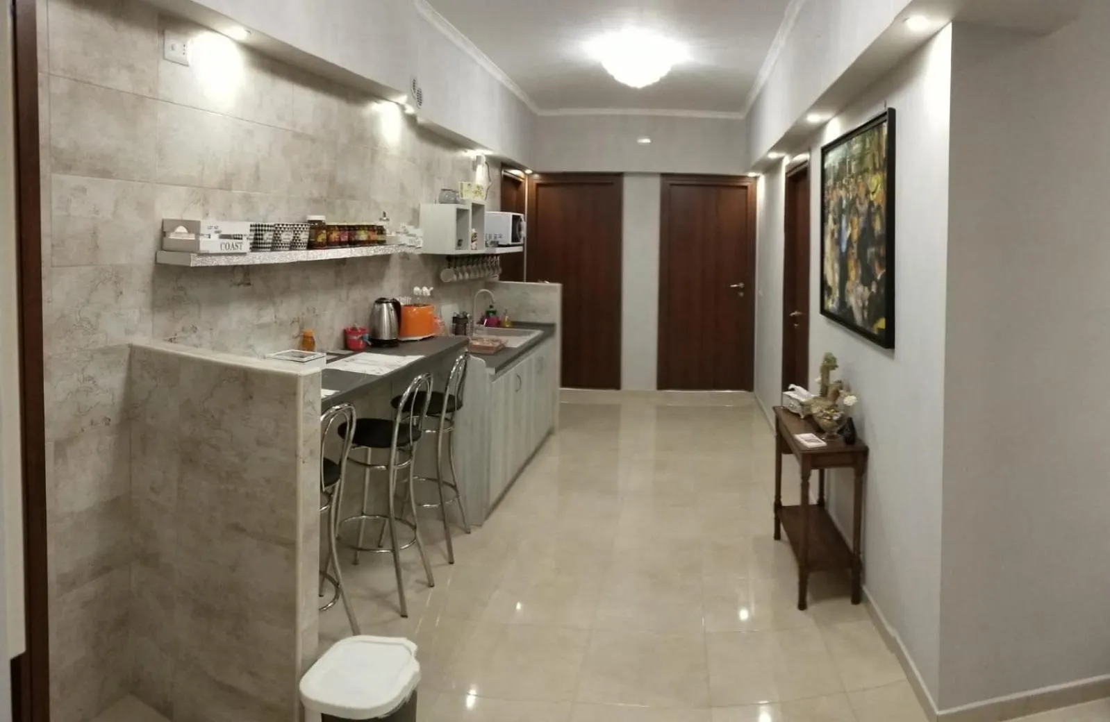 Kitchen/Kitchenette in Seven Miracles Inn