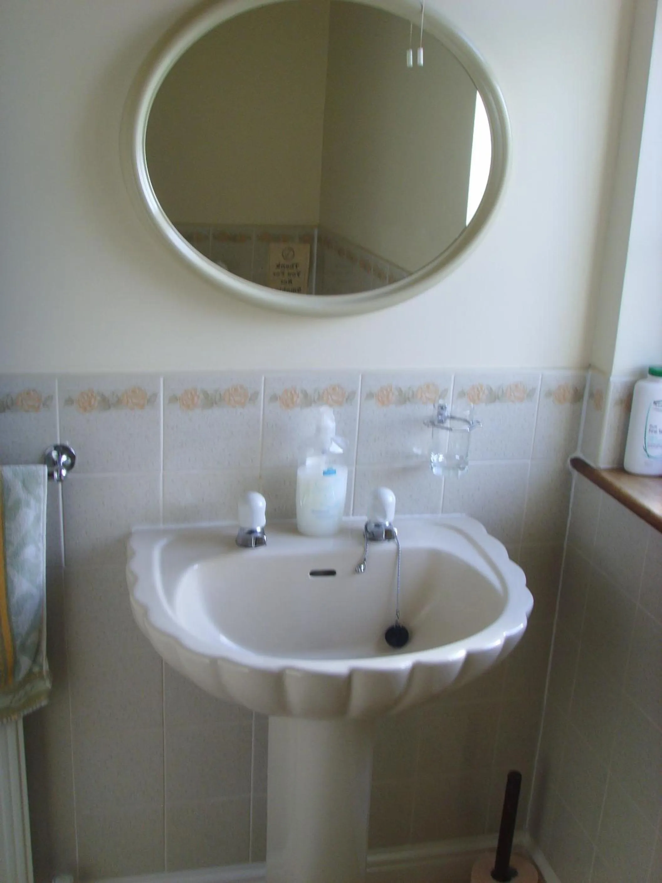 Shower in Springfield House B&B