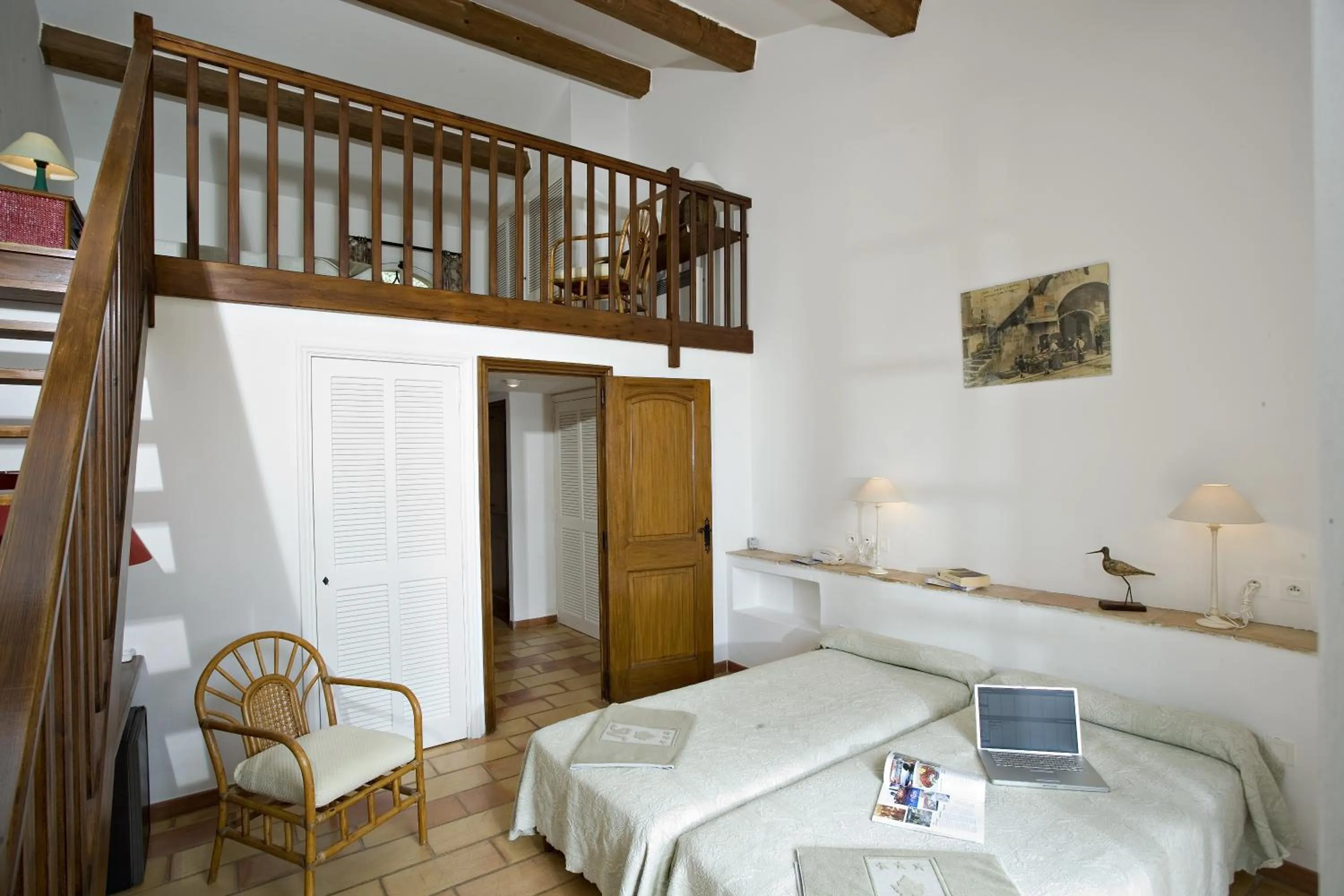 Photo of the whole room in Saint-Vincent