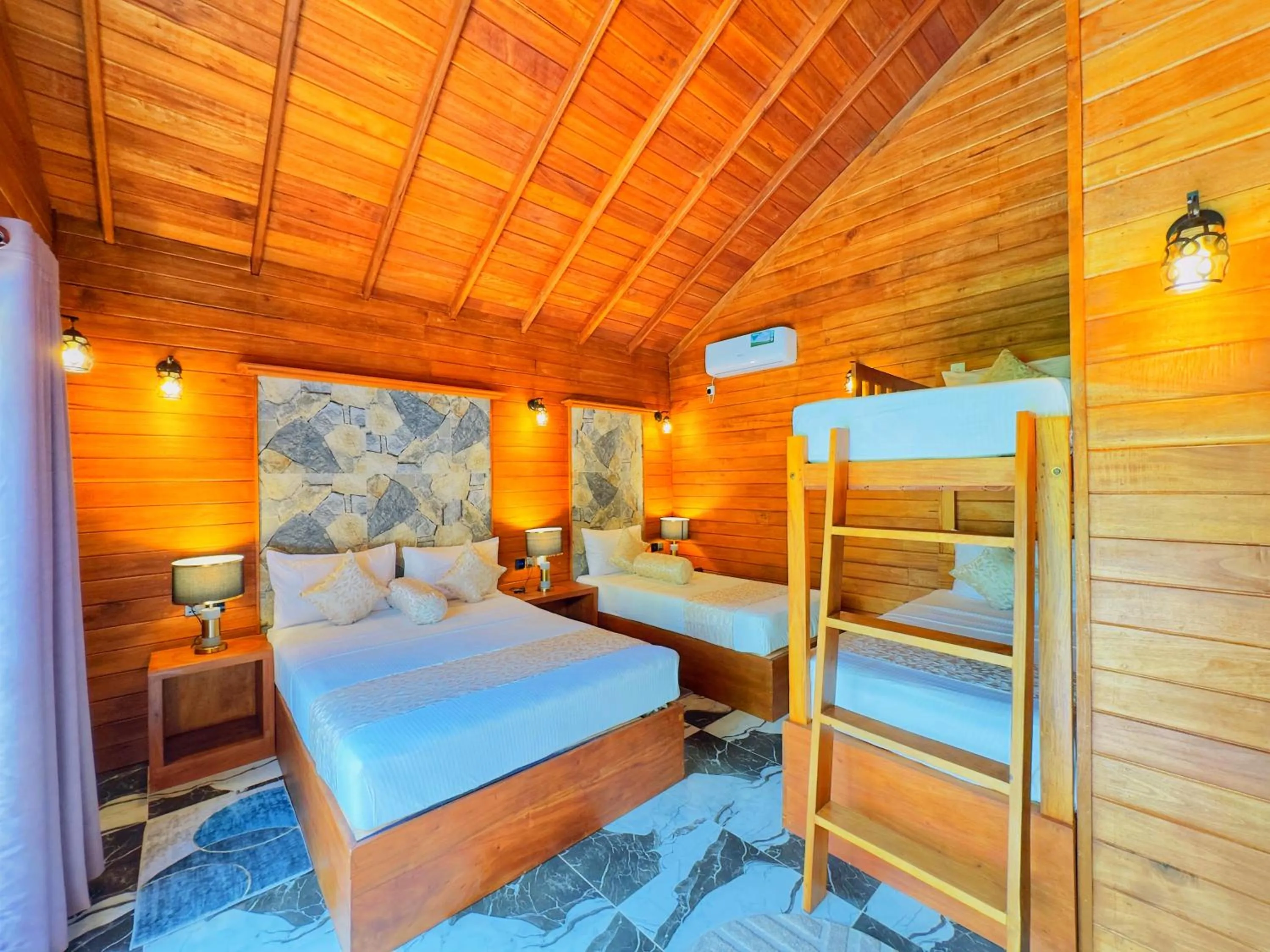 Bed in Palmyra Nature Resort Sigiriya