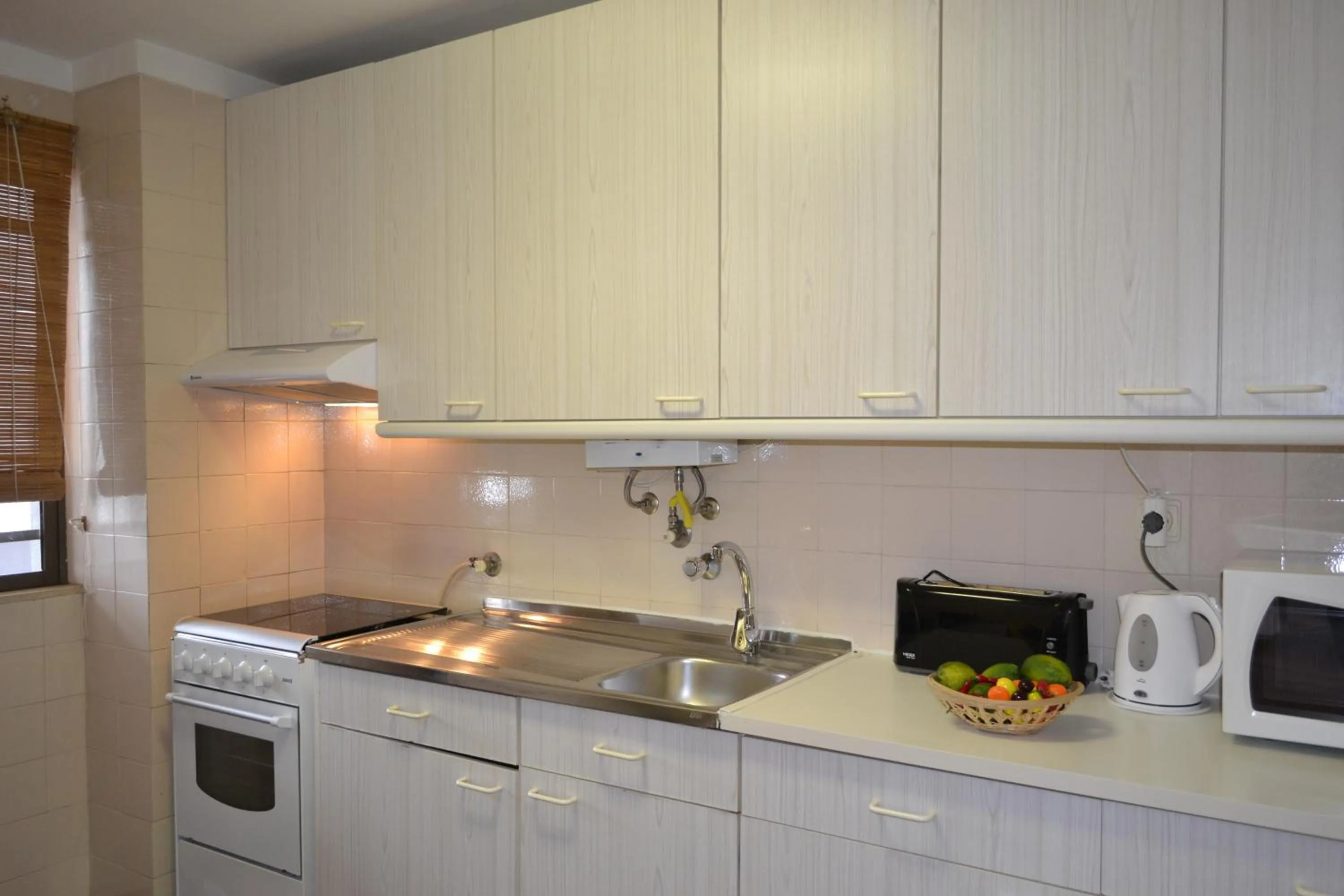 microwave in Algardia Marina Parque by Garvetur