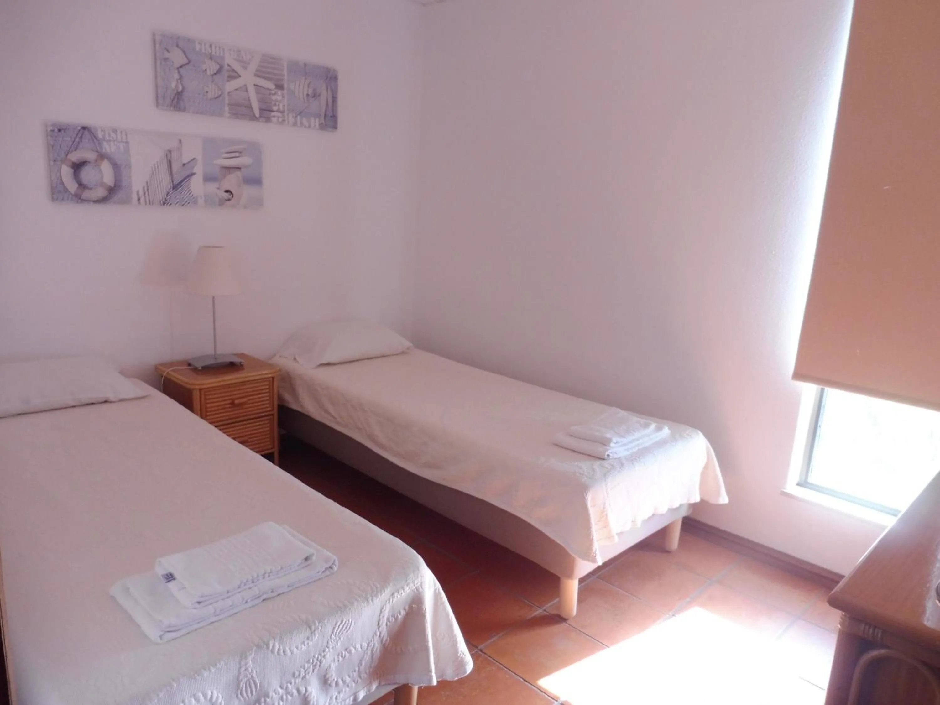 Bedroom, Bed in Algardia Marina Parque by Garvetur