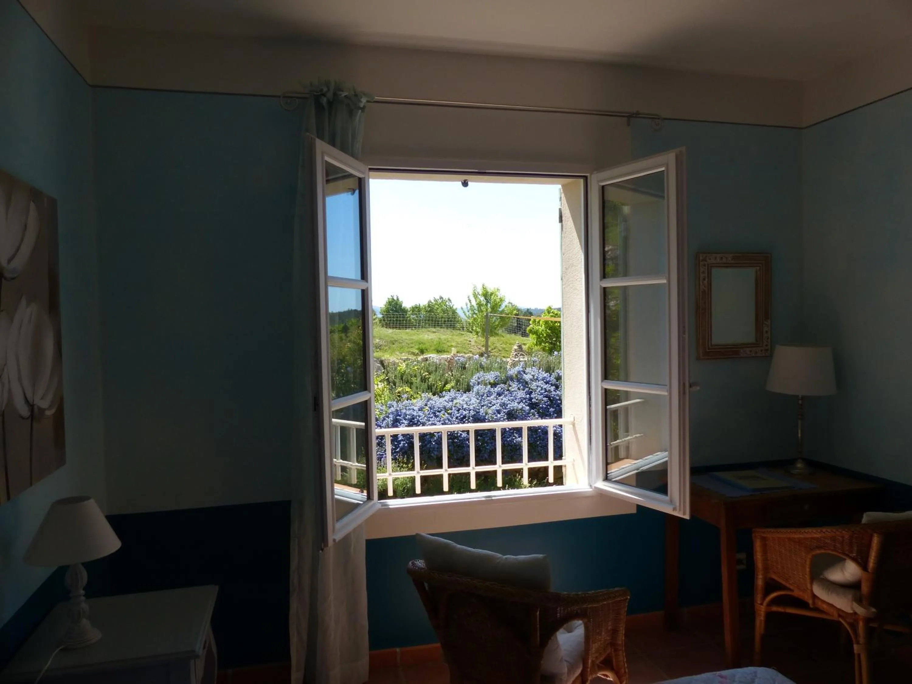 Photo of the whole room in La Ferme du petit Ségriès Bed and Breakfast