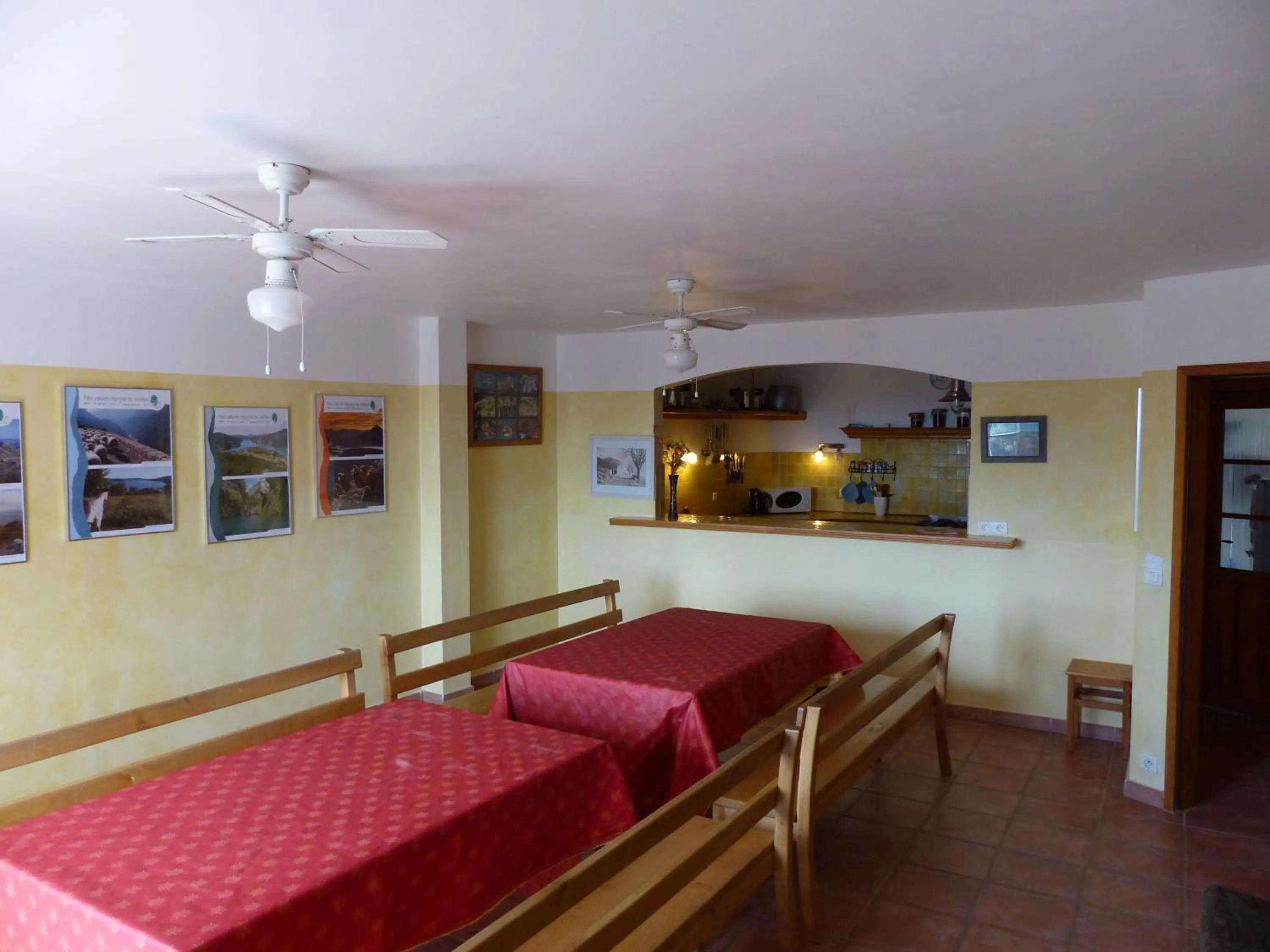Dining area, Bed in La Ferme du petit Ségriès Bed and Breakfast