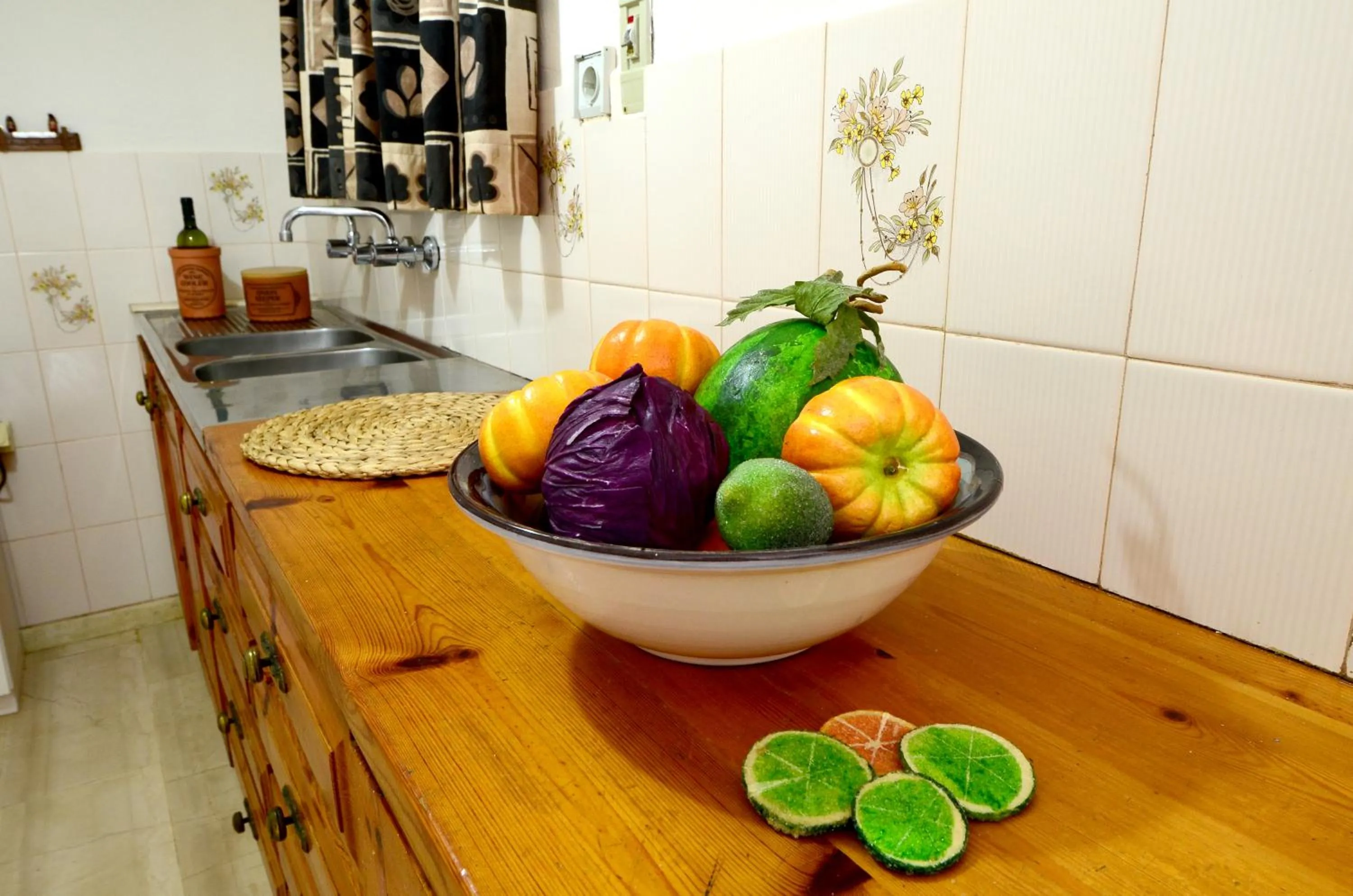 Kitchen or kitchenette in Golden Apartments