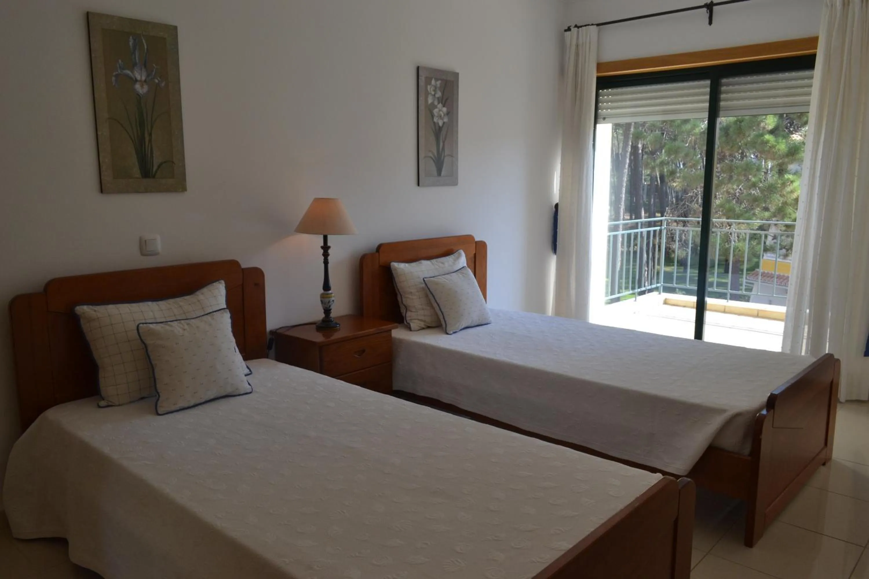 Bedroom, Bed in Eden Vilage by Garvetur