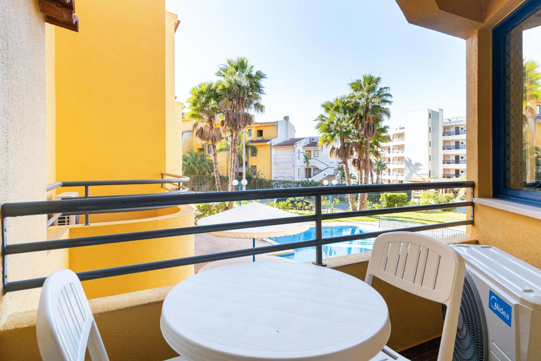 Balcony/Terrace in Rio by Garvetur