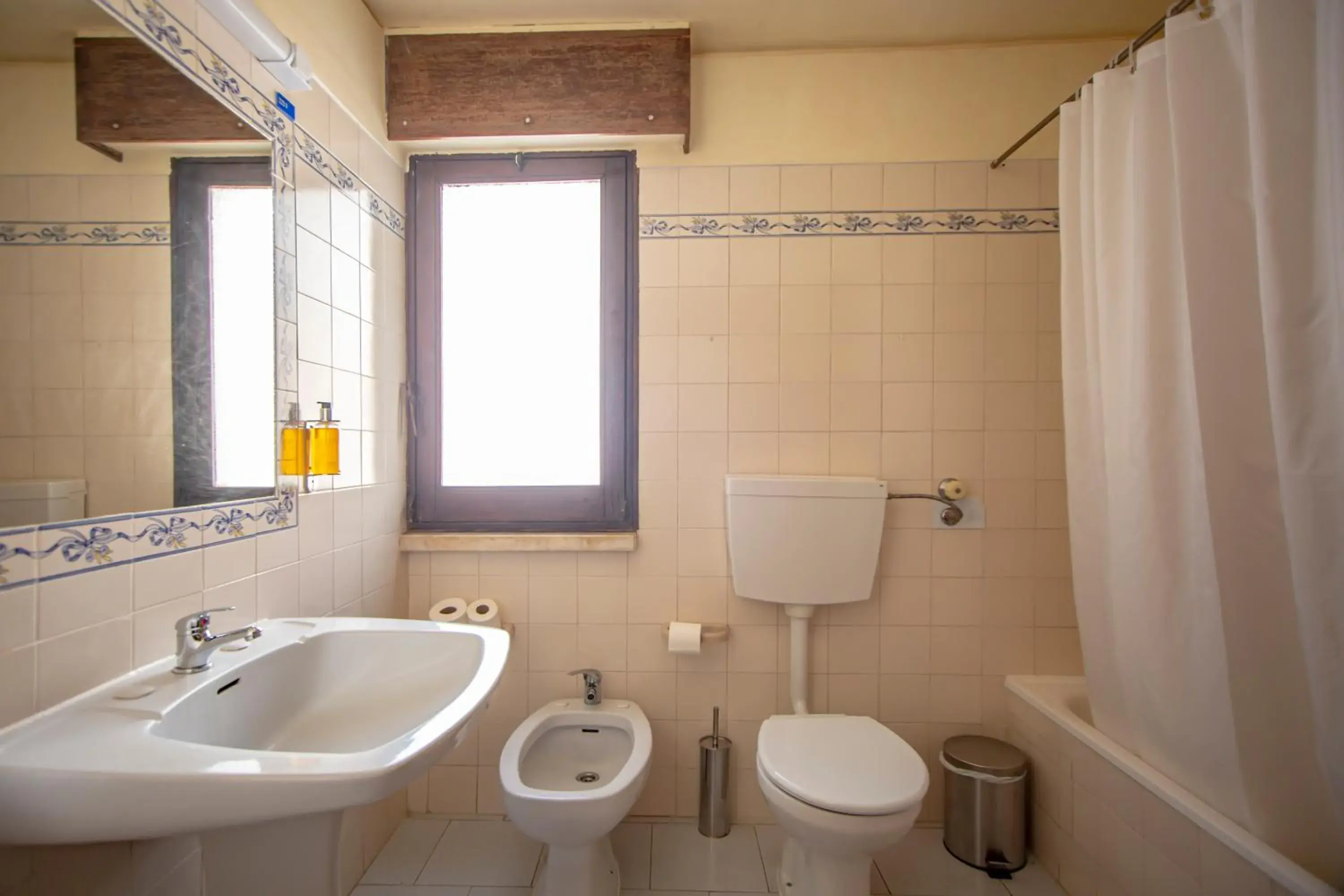 Studio in Turial Old Town Ocean View Studio in Turial Old Town Ocean View