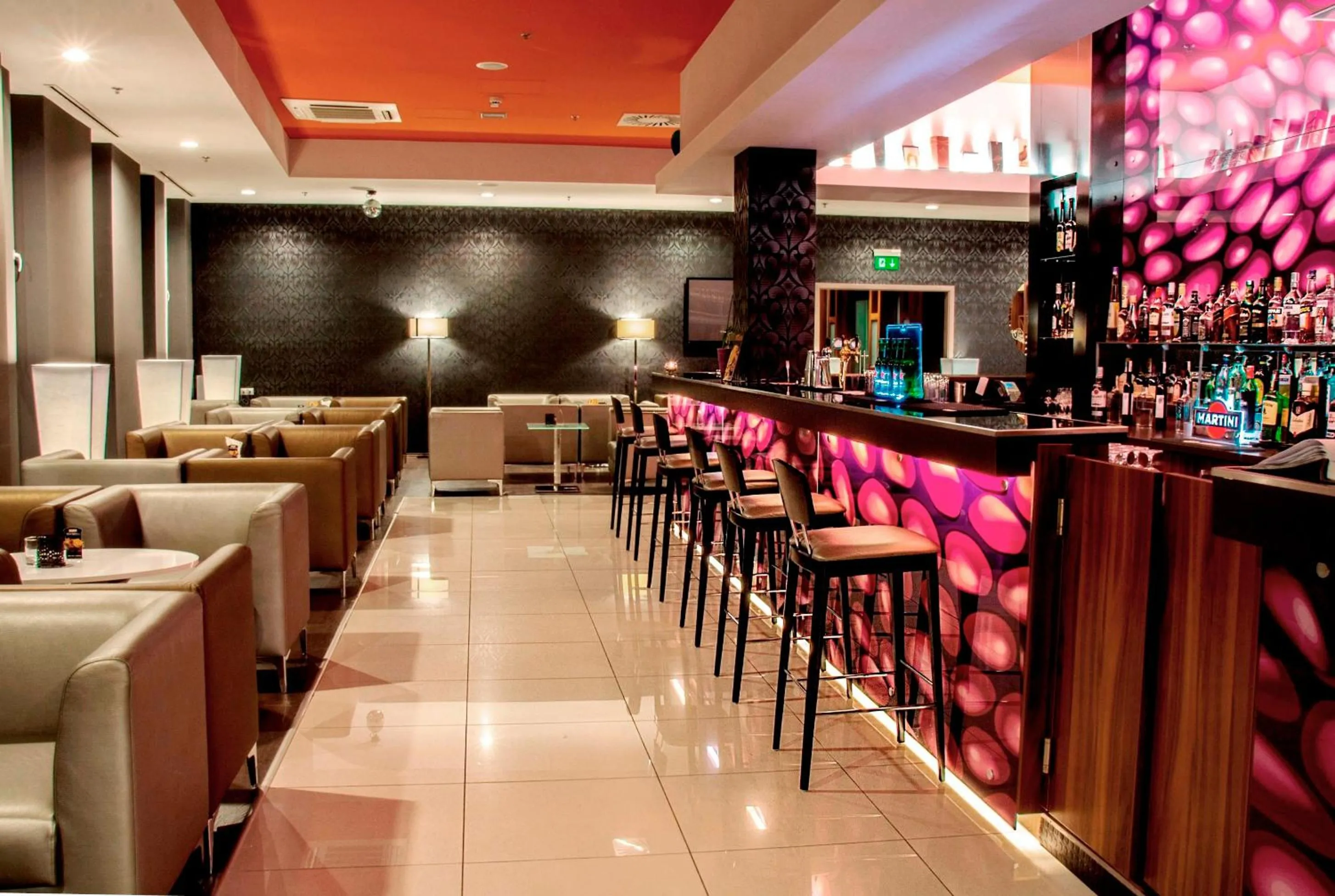 Lounge or bar in ETO Park Hotel Business & Stadium