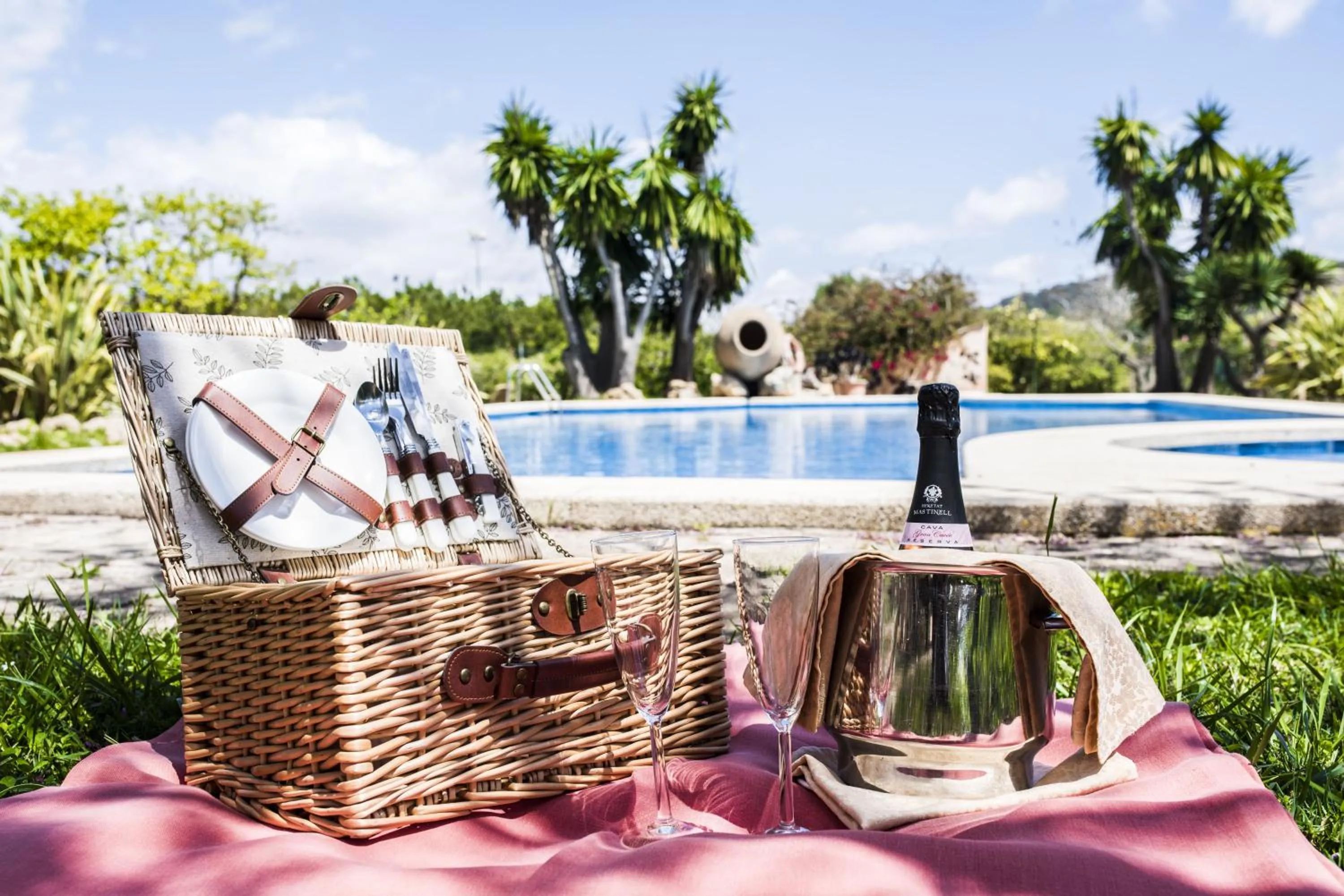 Swimming pool in Aumallia Hotel & Spa