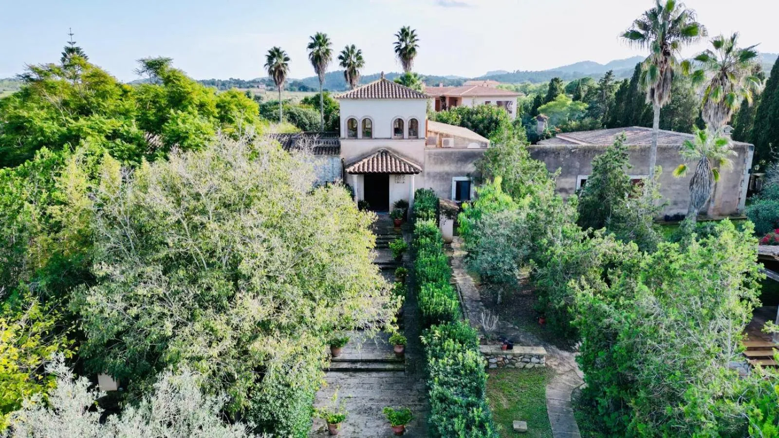 Property building in Aumallia Hotel & Spa