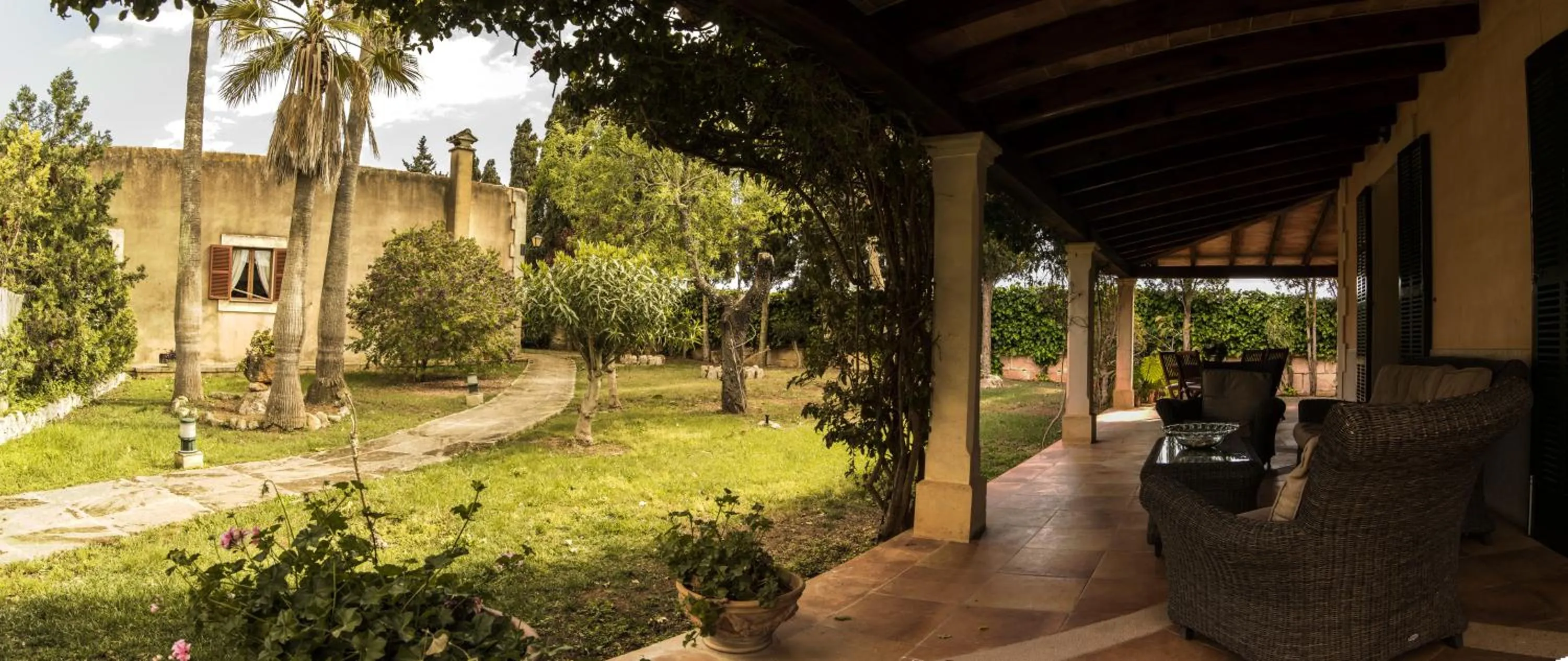 Garden in Aumallia Hotel & Spa