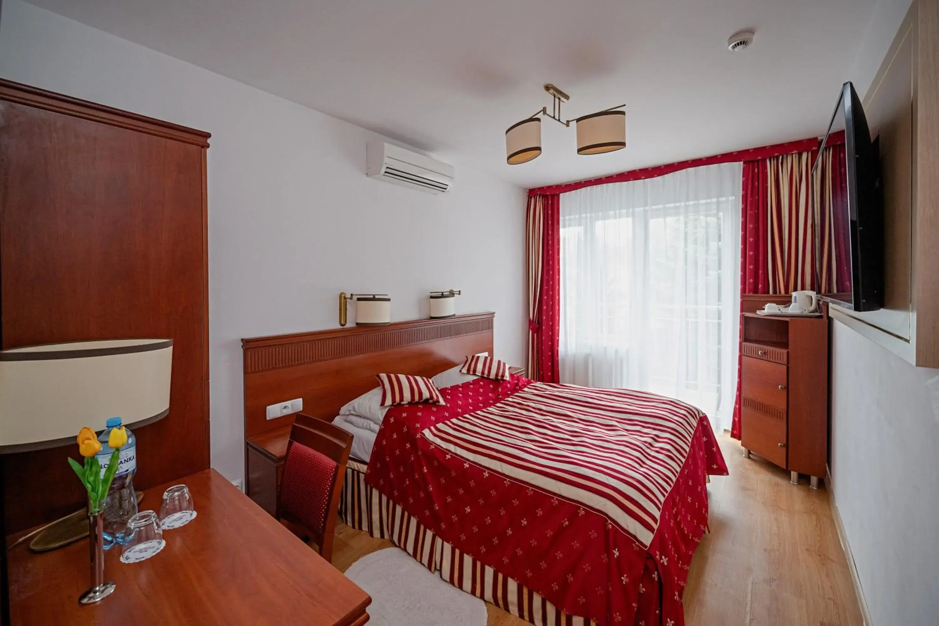 Double Room with Air Conditioning in Aquapark Health Resort & Medical SPA Panorama Morska All Inclusive Double Room with Air Conditioning in Aquapark Health Resort & Medical SPA Panorama Morska All Inclusive