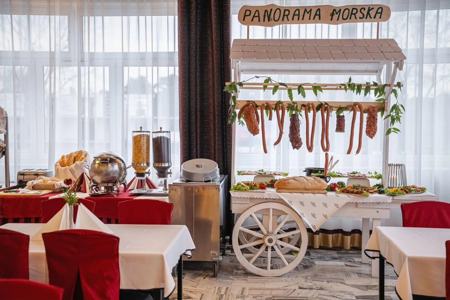 Restaurant/places to eat in Aquapark Health Resort & Medical SPA Panorama Morska All Inclusive