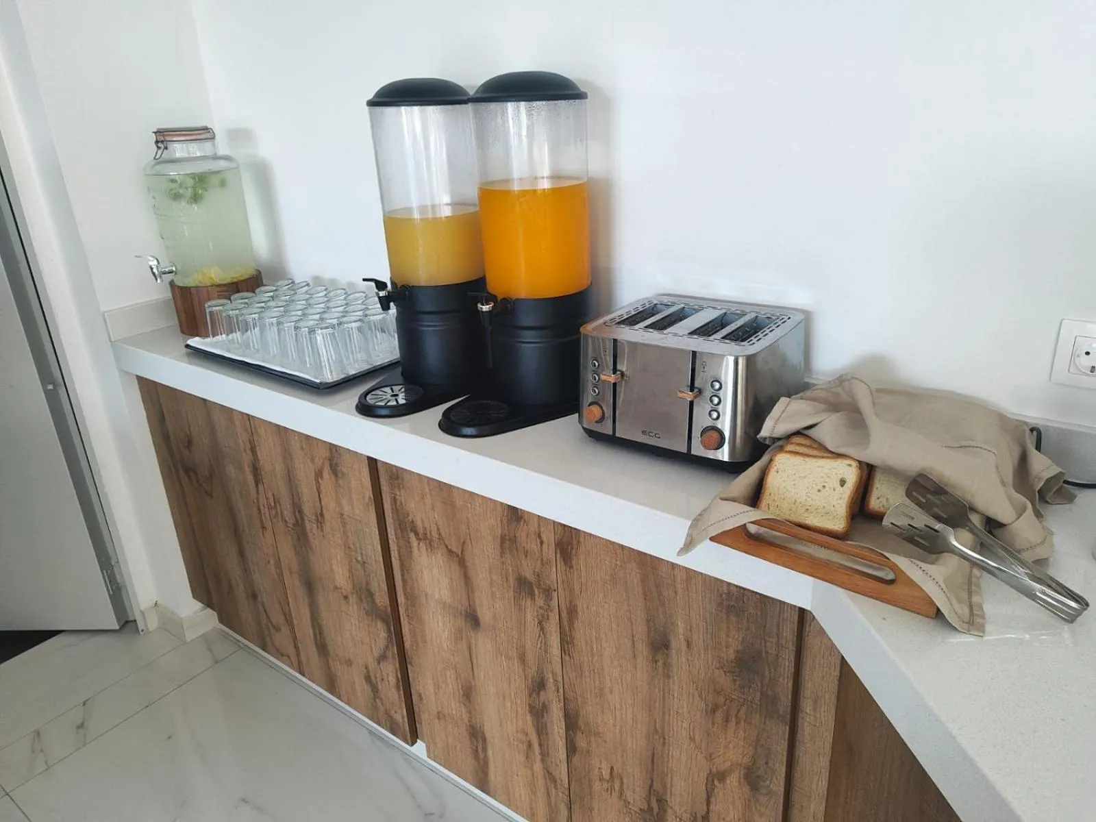 Breakfast in Blue Horizon Apartments