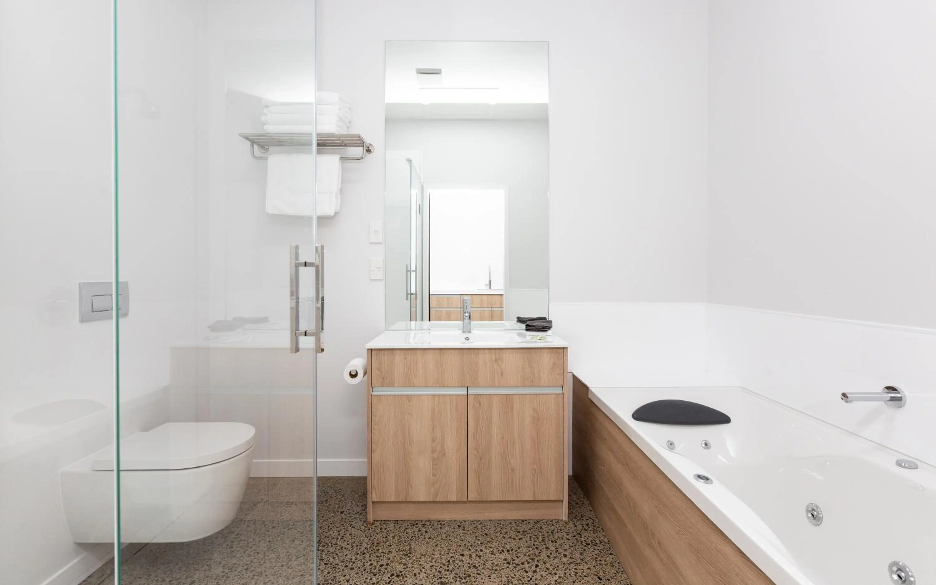 Shower in Zachary's Motel