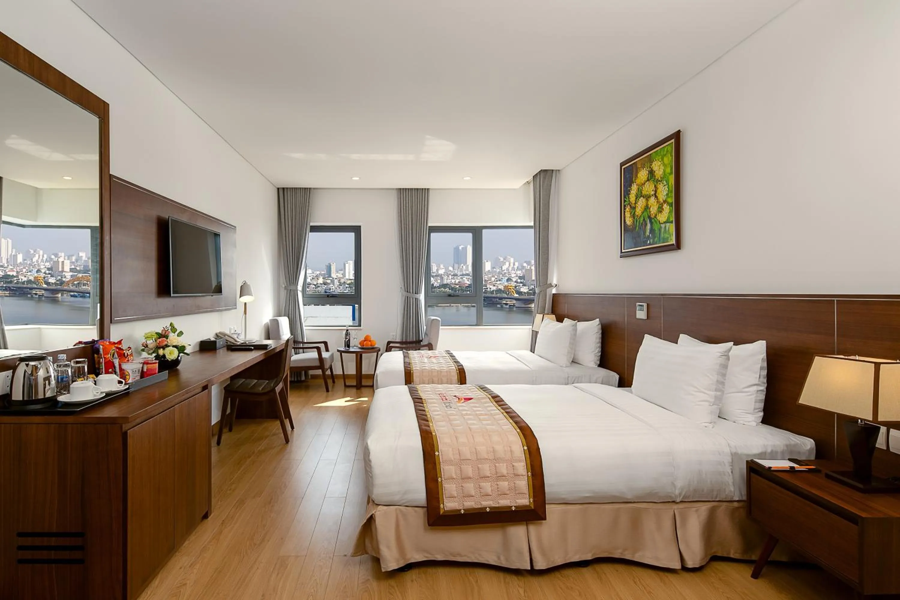 TV and multimedia, Bed in Val Soleil Hotel