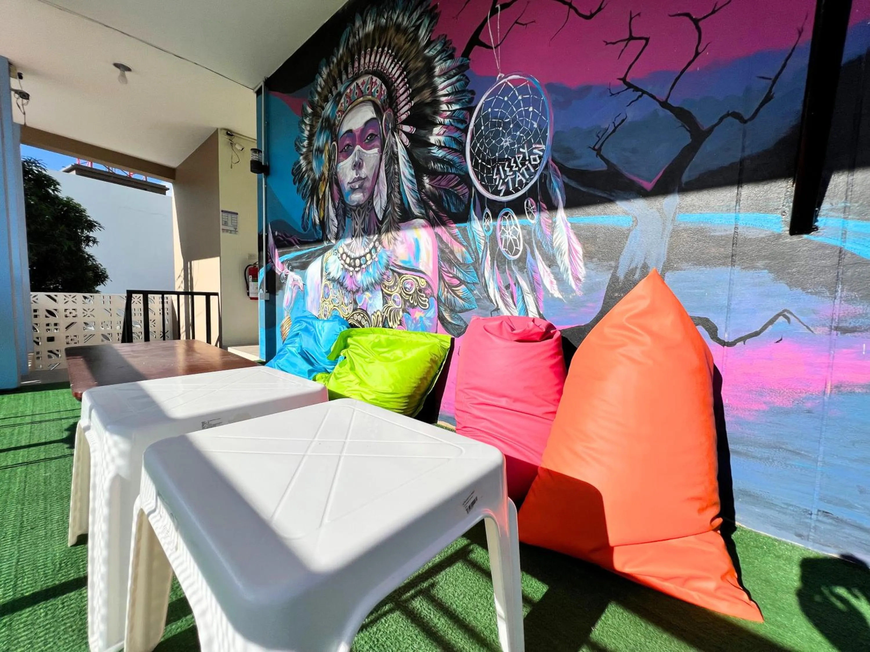 Day in Sleepy Station Hostel