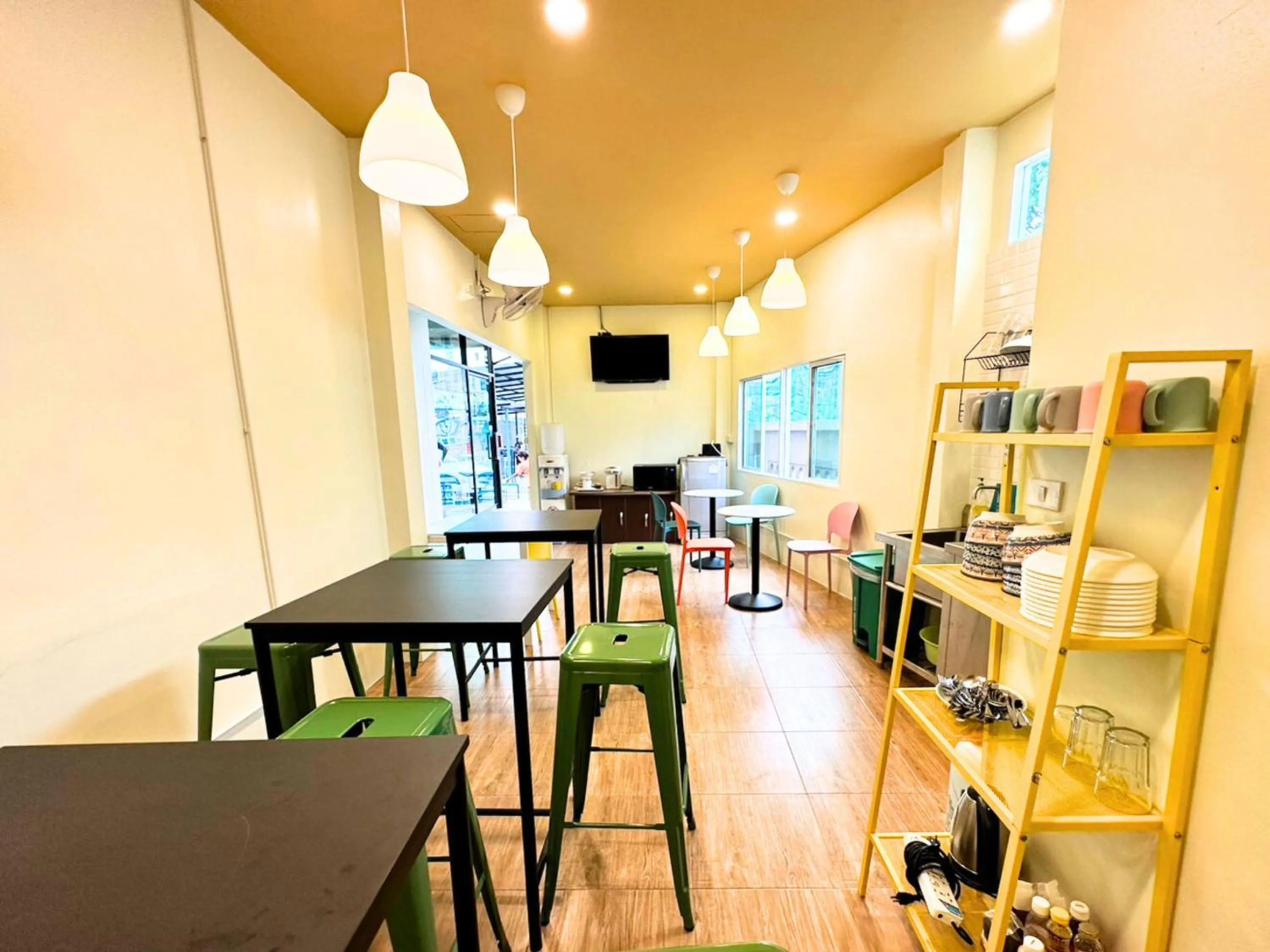 Seating area in Sleepy Station Hostel