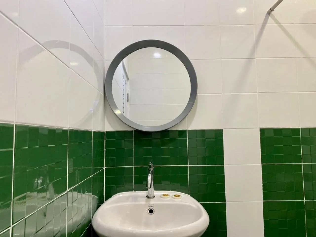 Bathroom in Sleepy Station Hostel